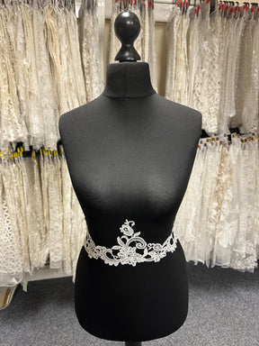 Ivory Guipure Lace Trim - Acute
