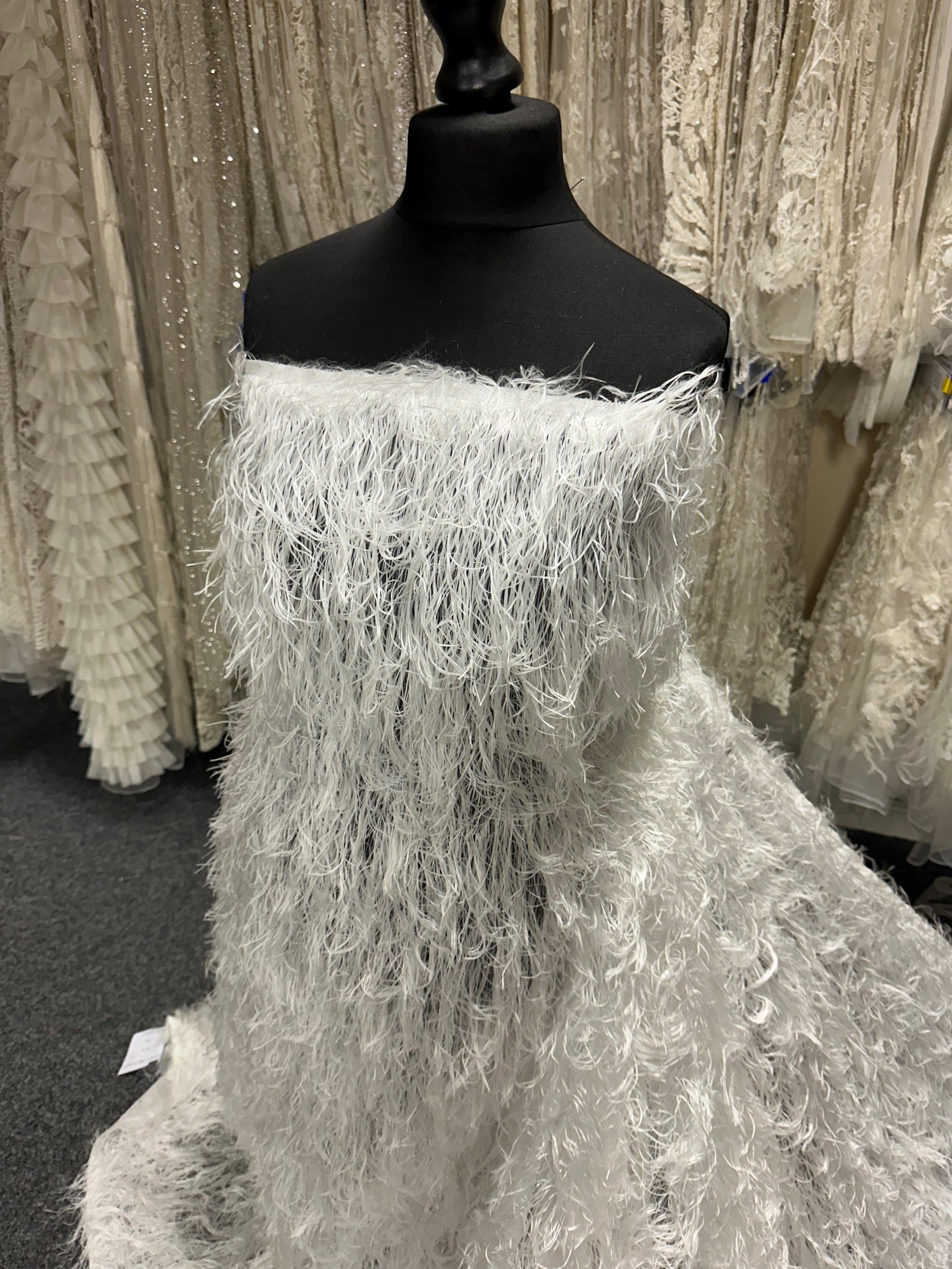 Ivory Feather Lace - Agenda