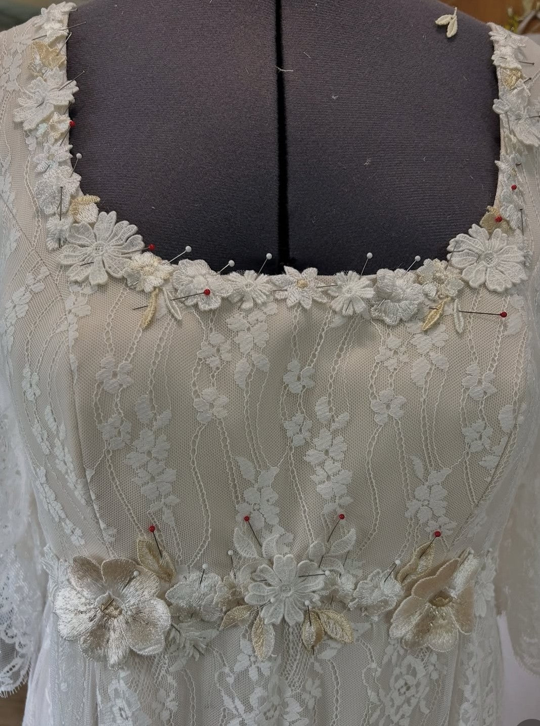 Ivory Raschel Lace - Avery