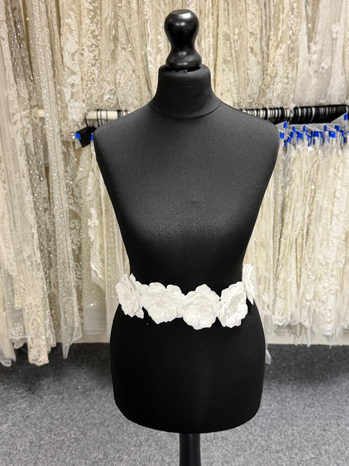 Ivory Flower Applique - Avon Large