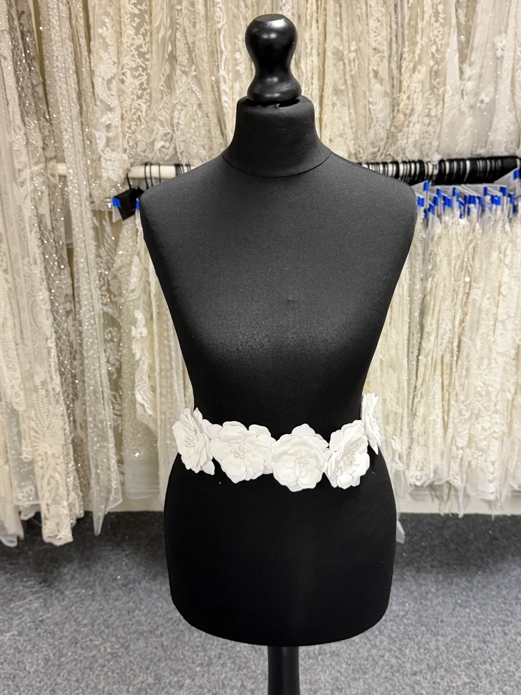 Ivory Flower Applique - Avon Large