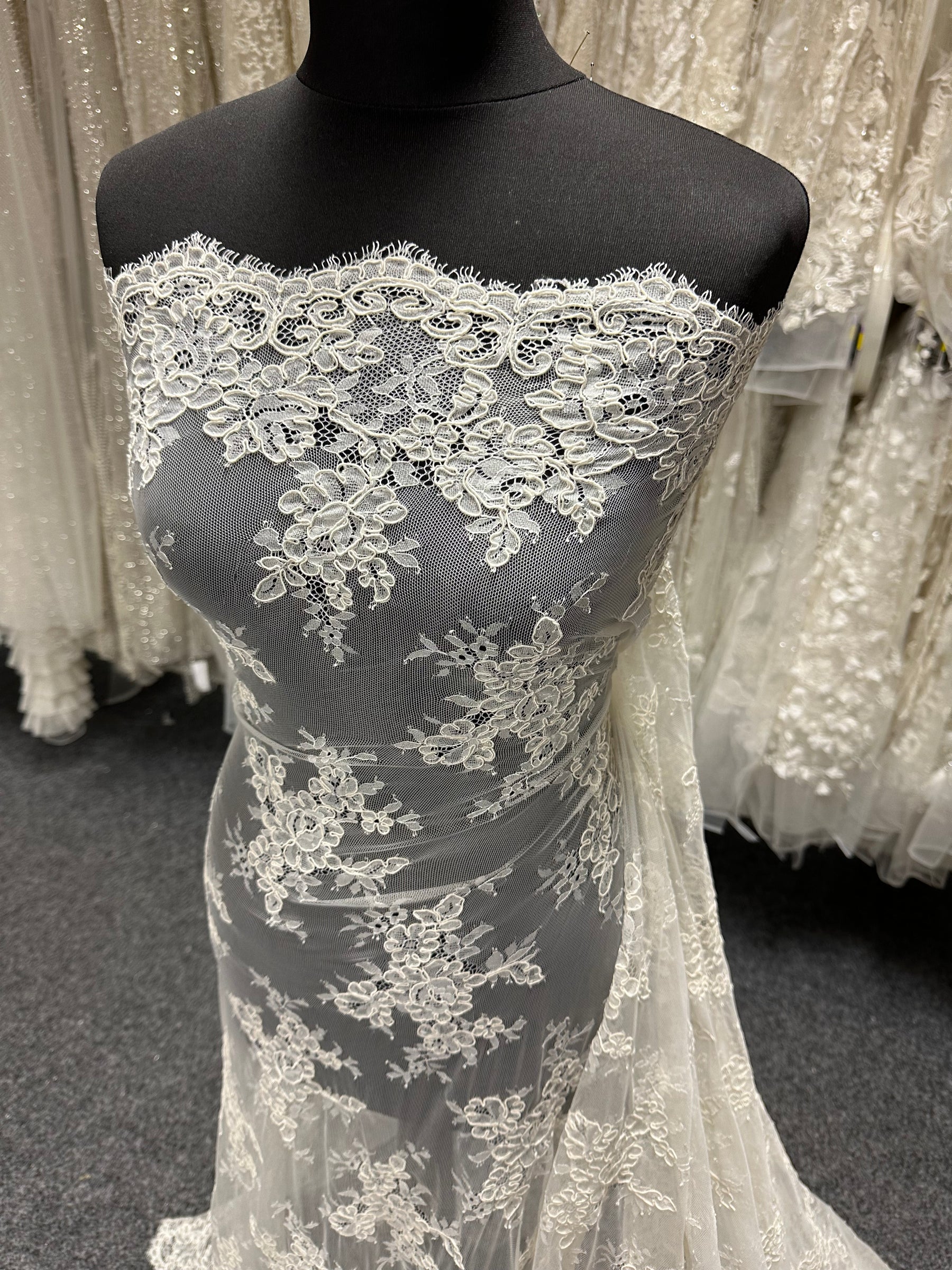 Ivory Corded Lace – Teacher