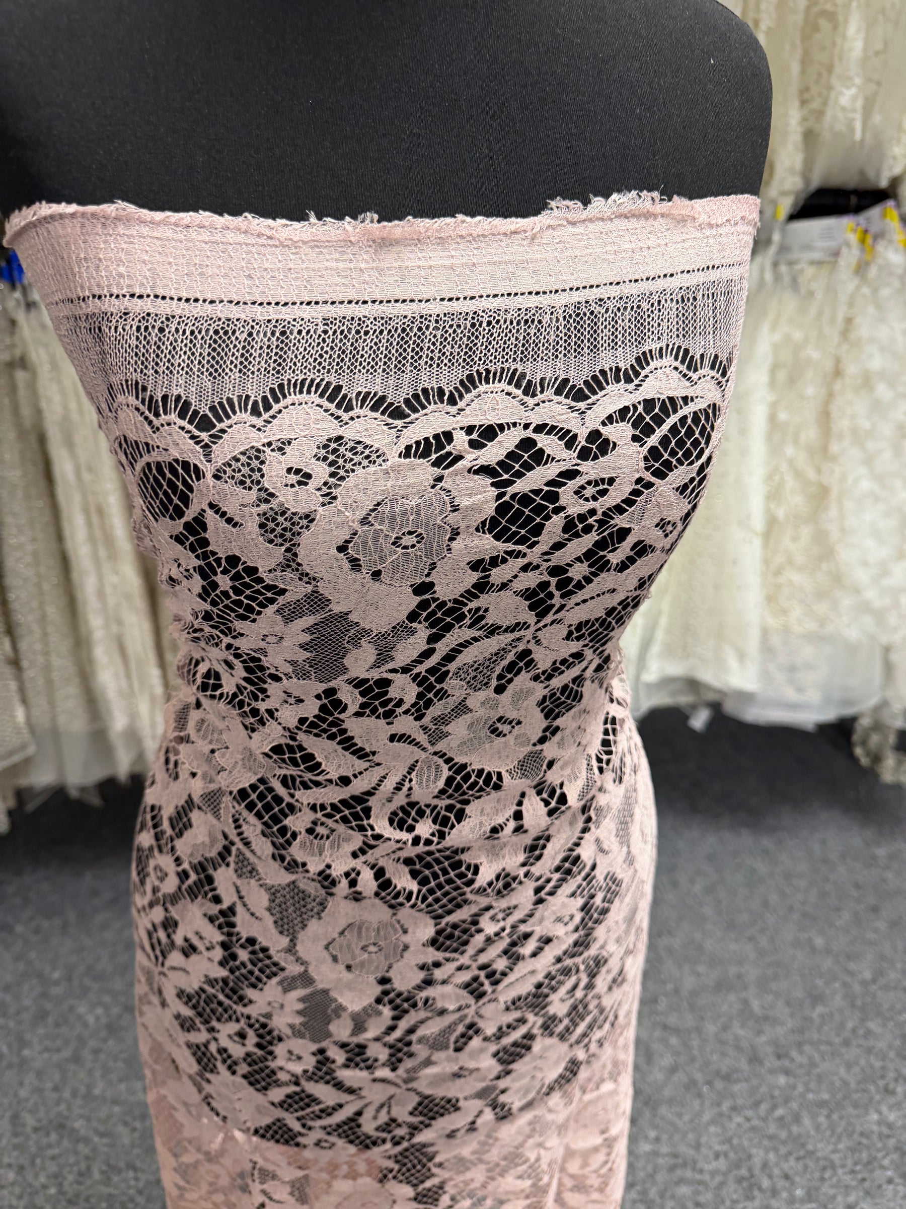 Antique Rose Silk Wool Chantilly Lace - P269