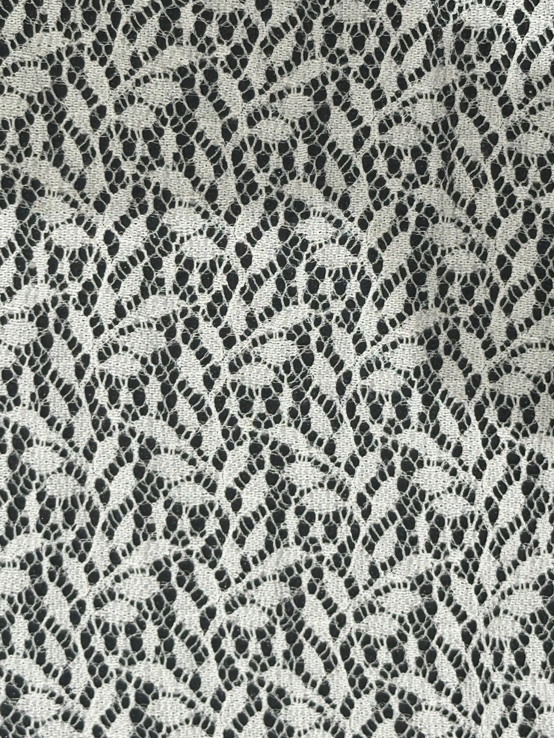 Ivory Trailing Leaf Lace - Nicole (CF)