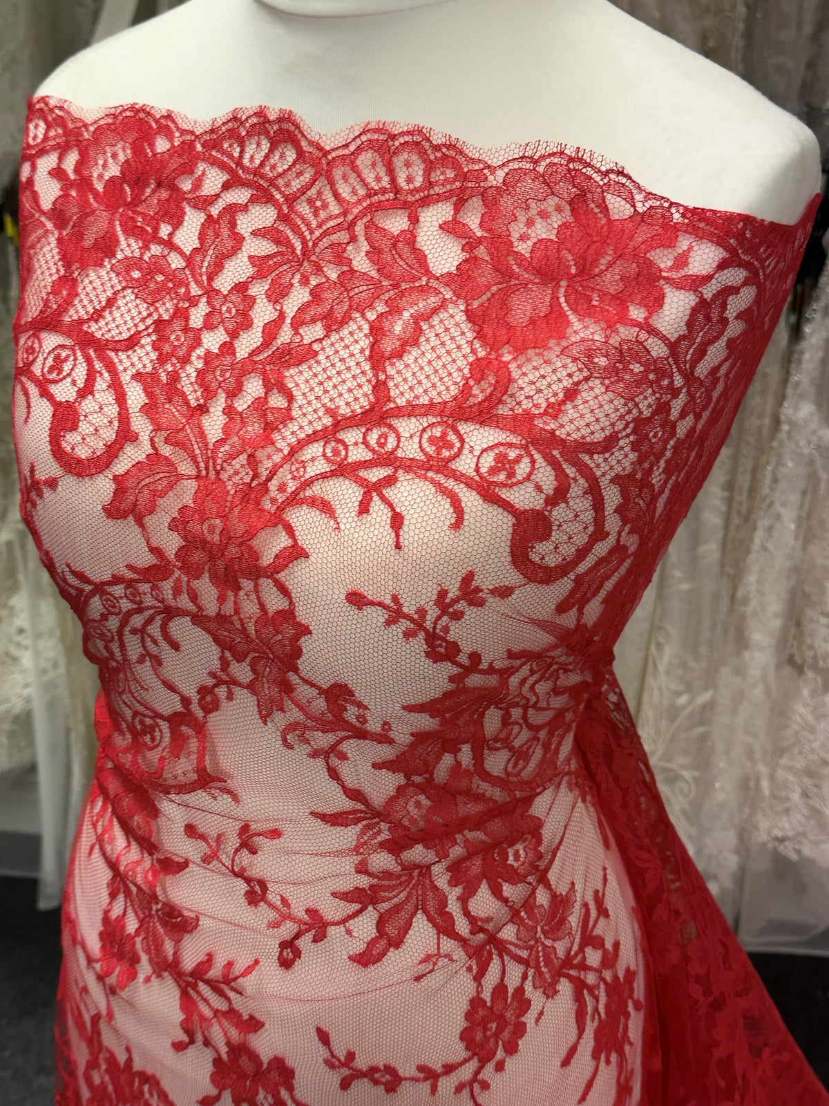 Scarlet Chantilly Lace - Blitzen