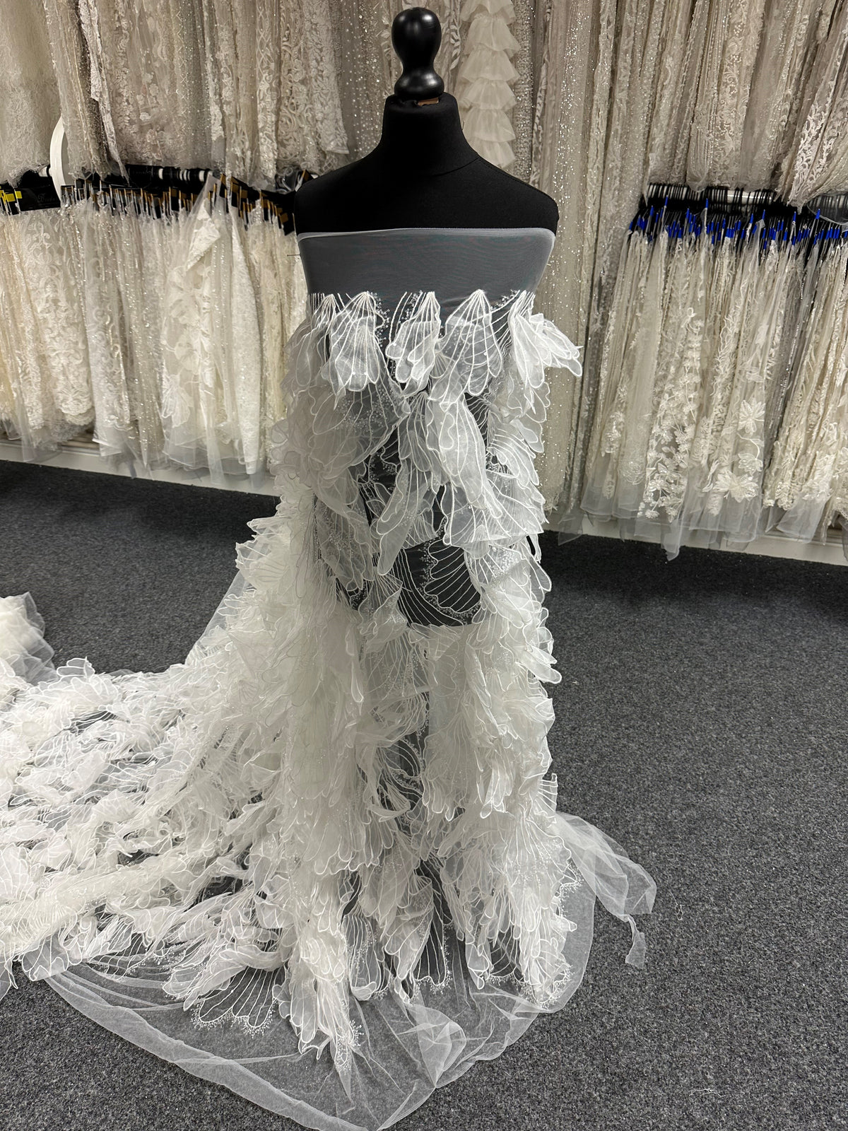 Ivory 3D Lace – Fallon