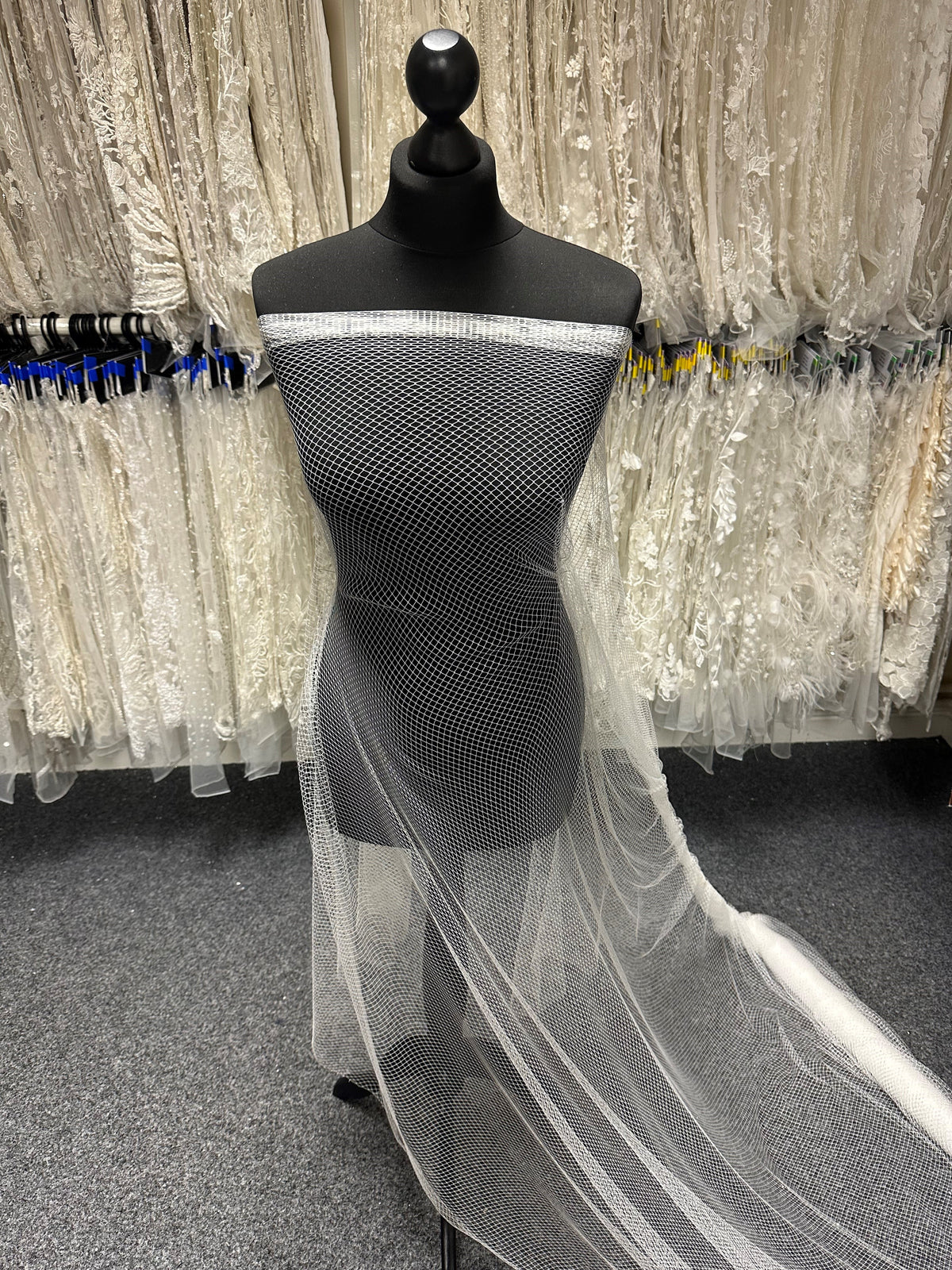 Soft Ivory Net Birdcage - Barrage