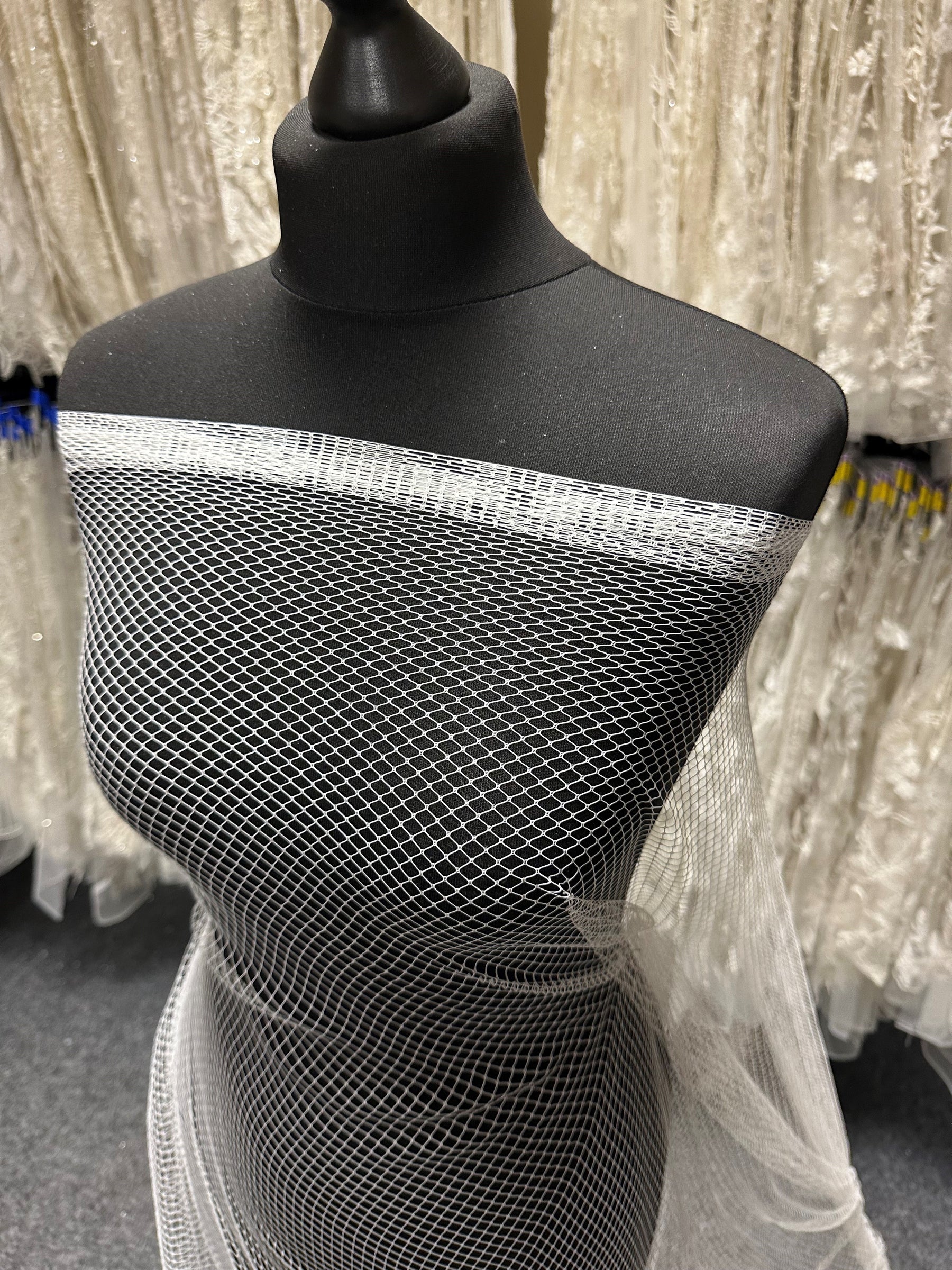 Soft Ivory Net Birdcage - Barrage