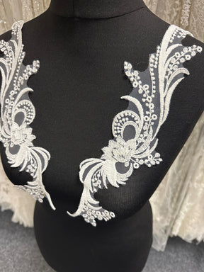 Ivory Embroidered Lace Appliques - MT6006