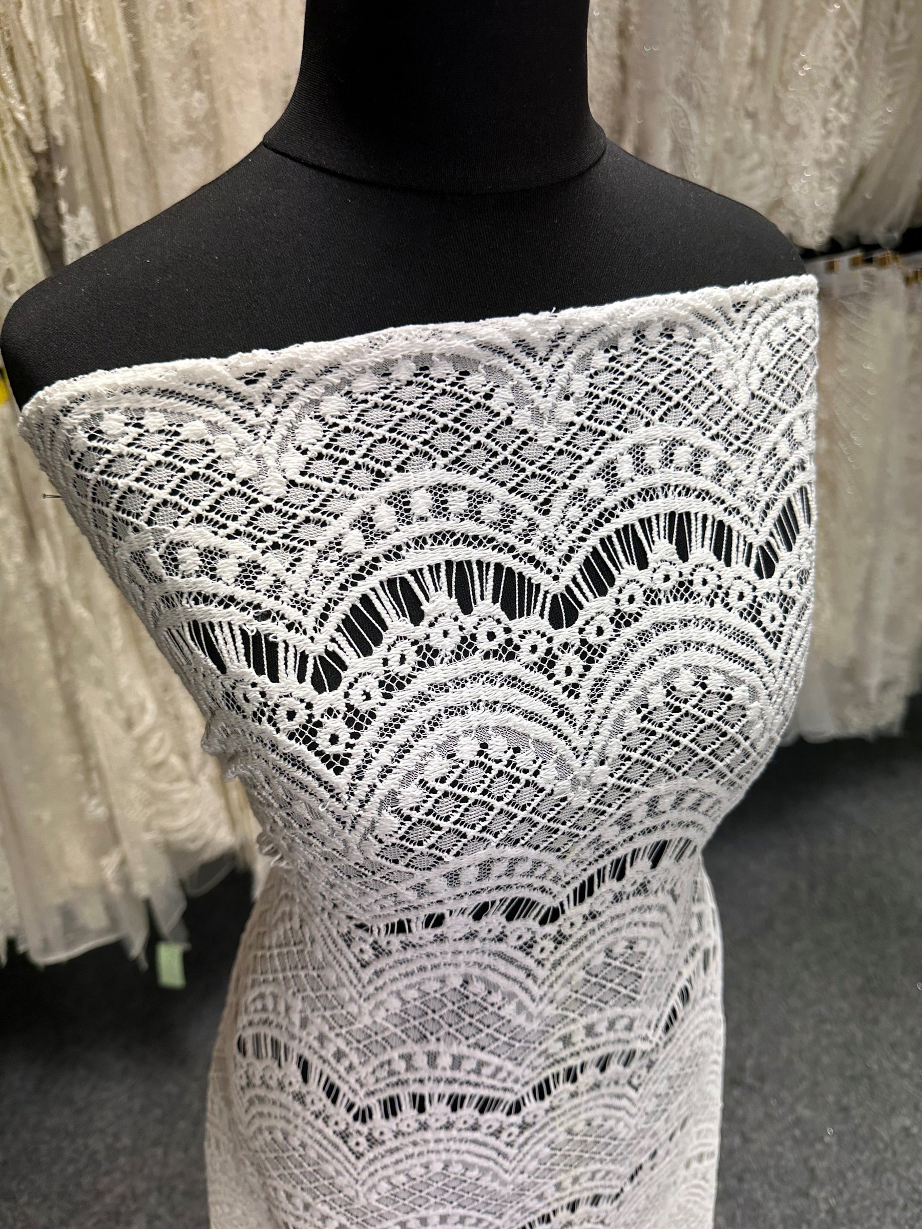 Ivory Raschel Lace  - Cabacka