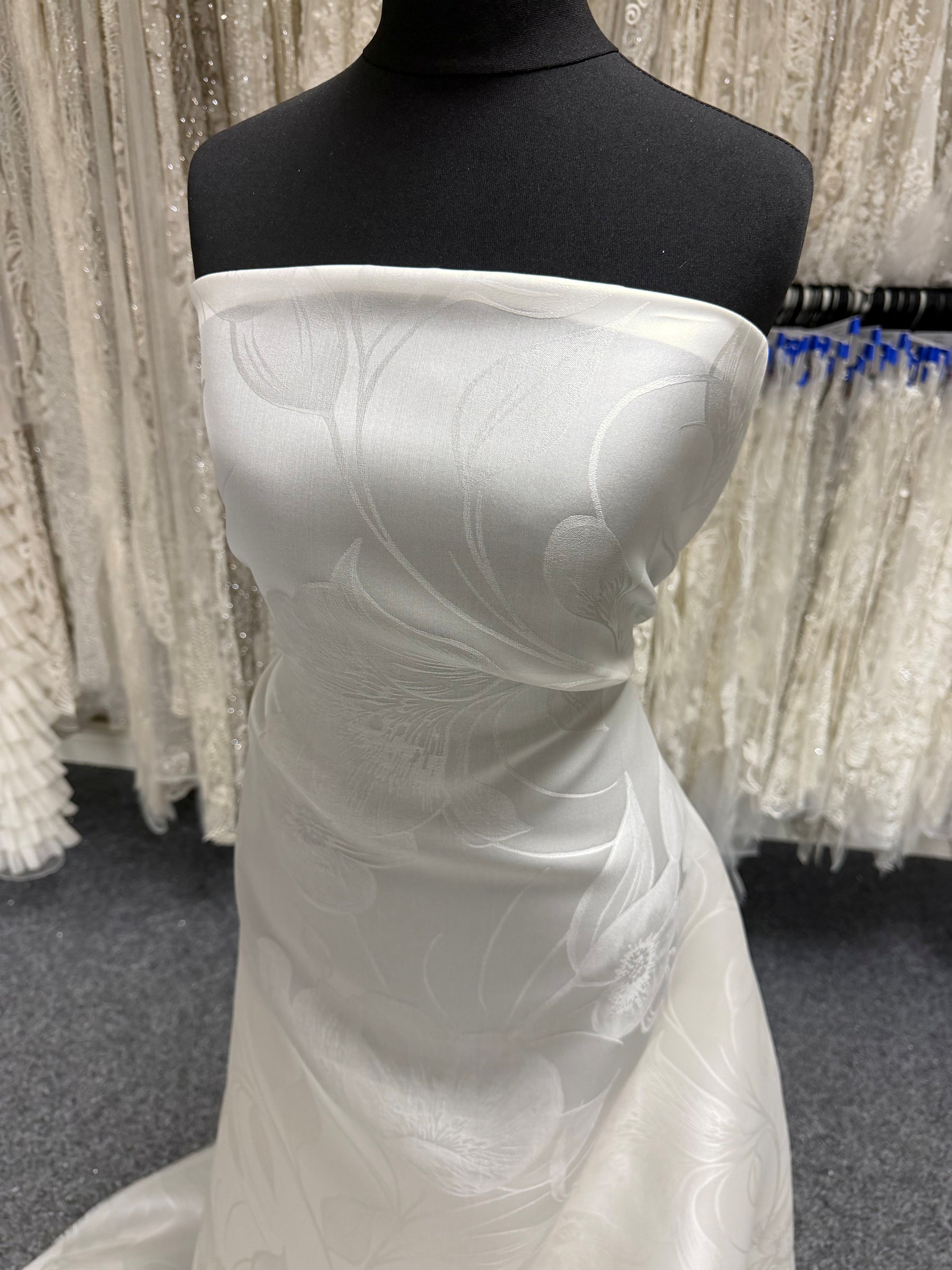 Ivory Large Scale 100% Silk Jacquard Brocade - Candido