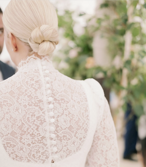 Ivory Chantilly Lace - Clotilde