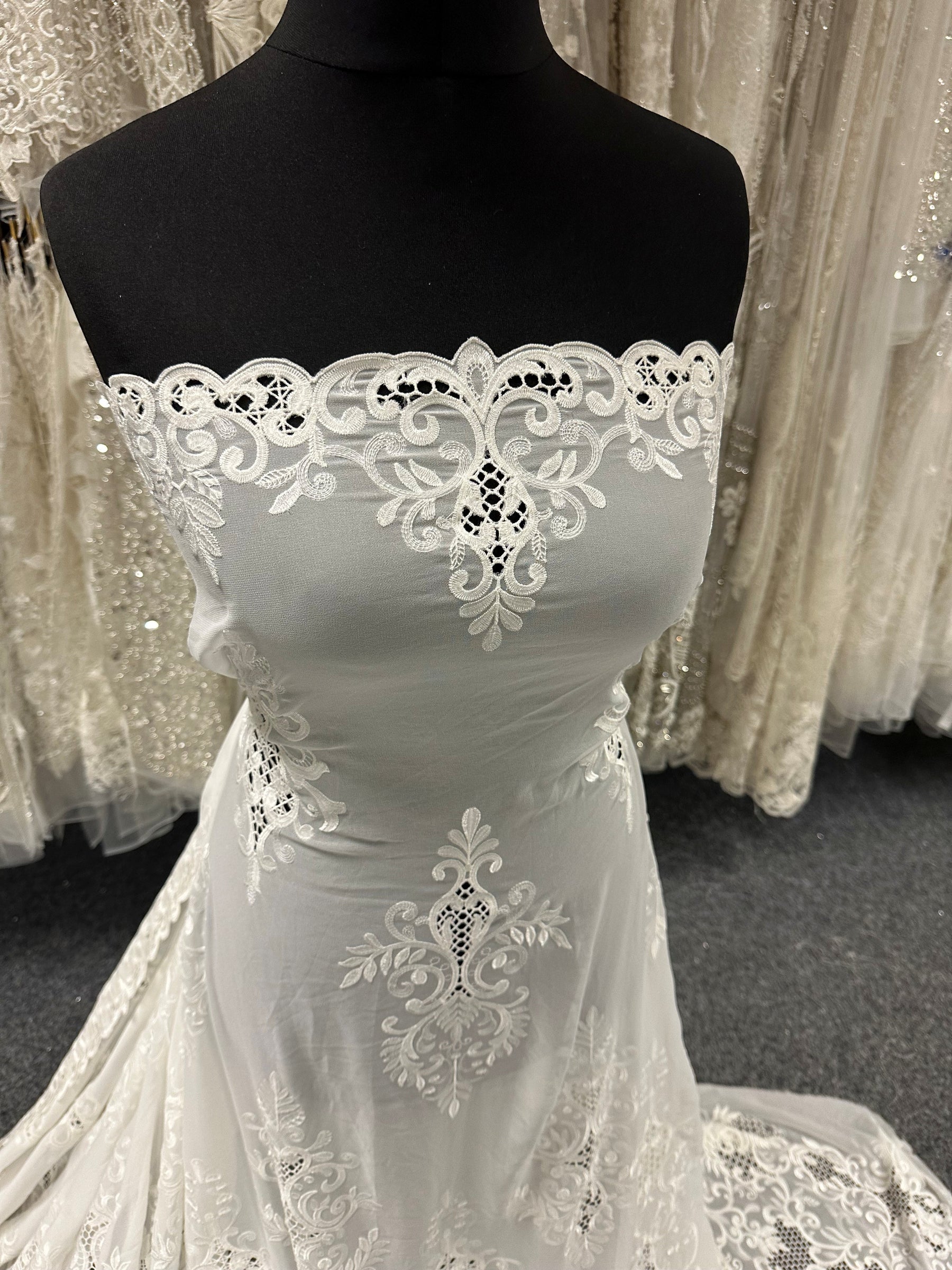 Ivory Embroidered Georgette - EB6003