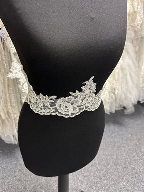 Ivory Corded Lace Trim - Community