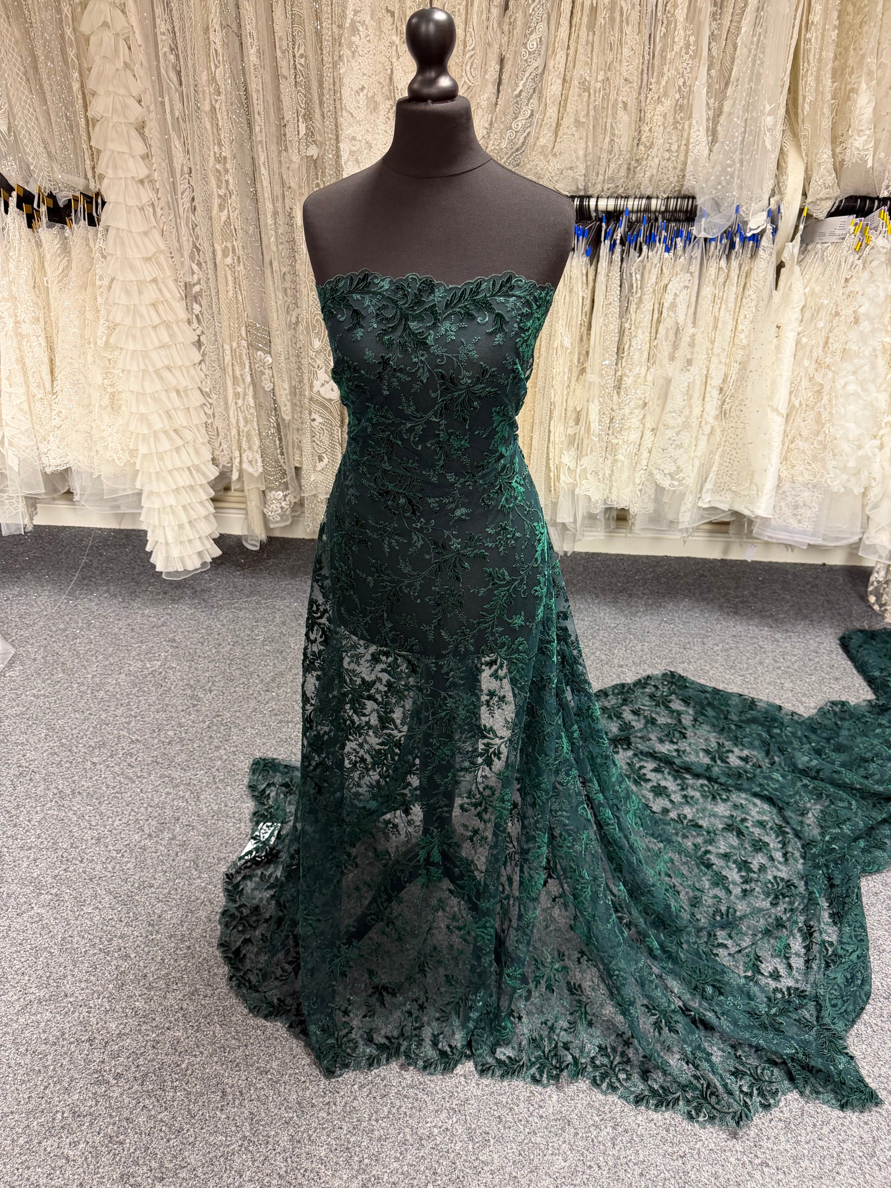 Hunter Green Velvet Embroidery Lace - Madina