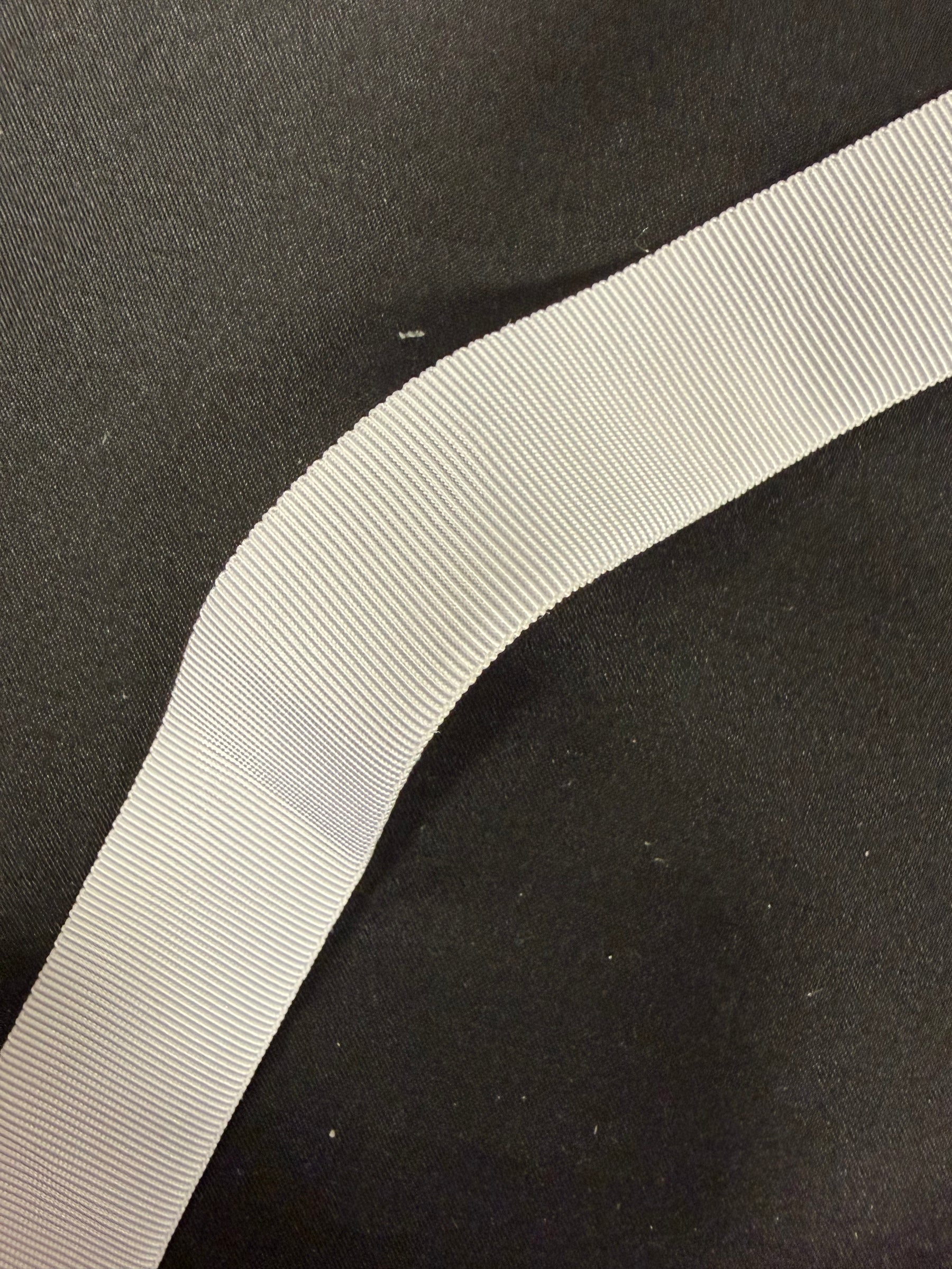 White 25mm Curved Petersham - A16