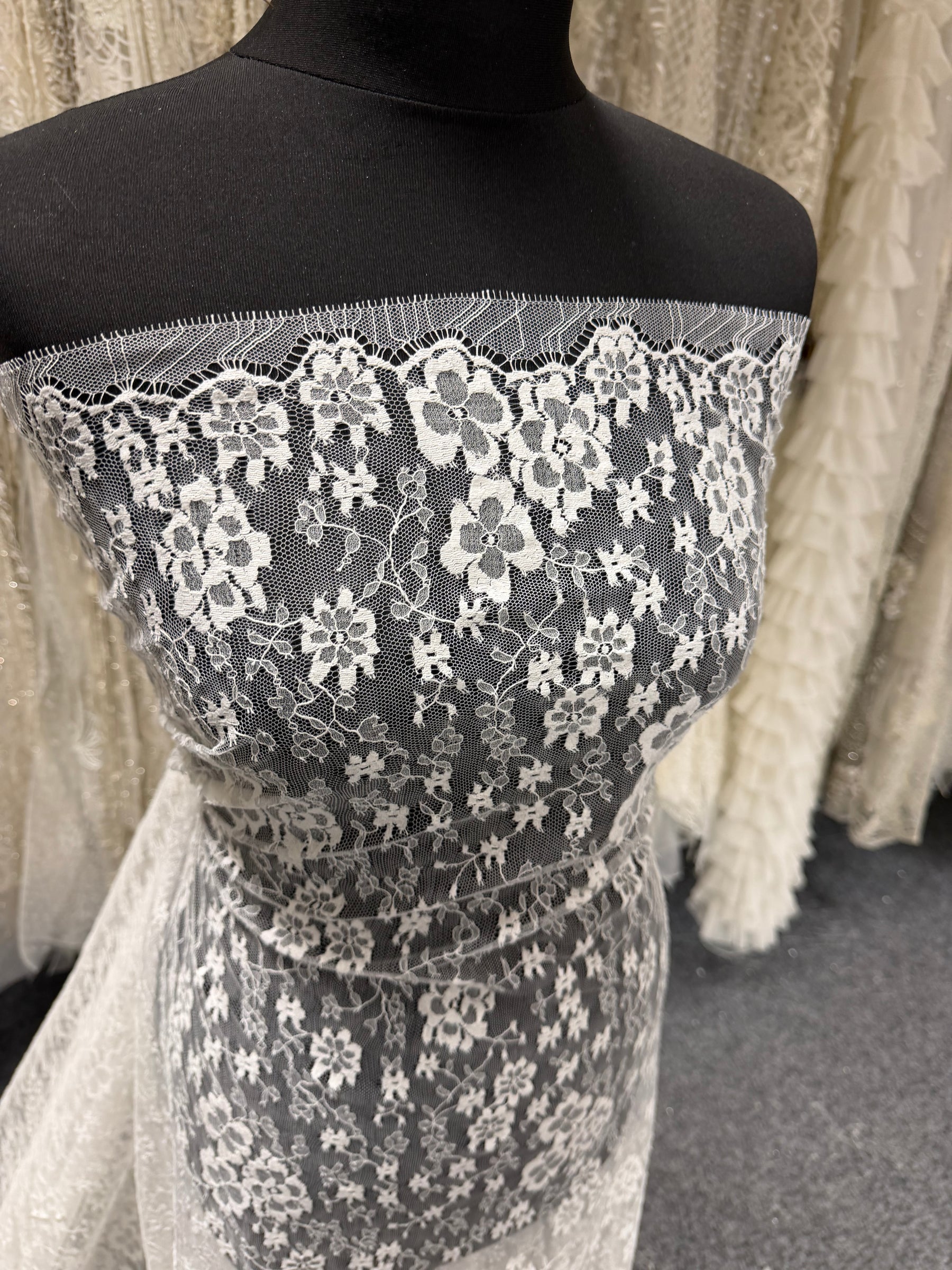 Ivory Eco French Lace - LA2019