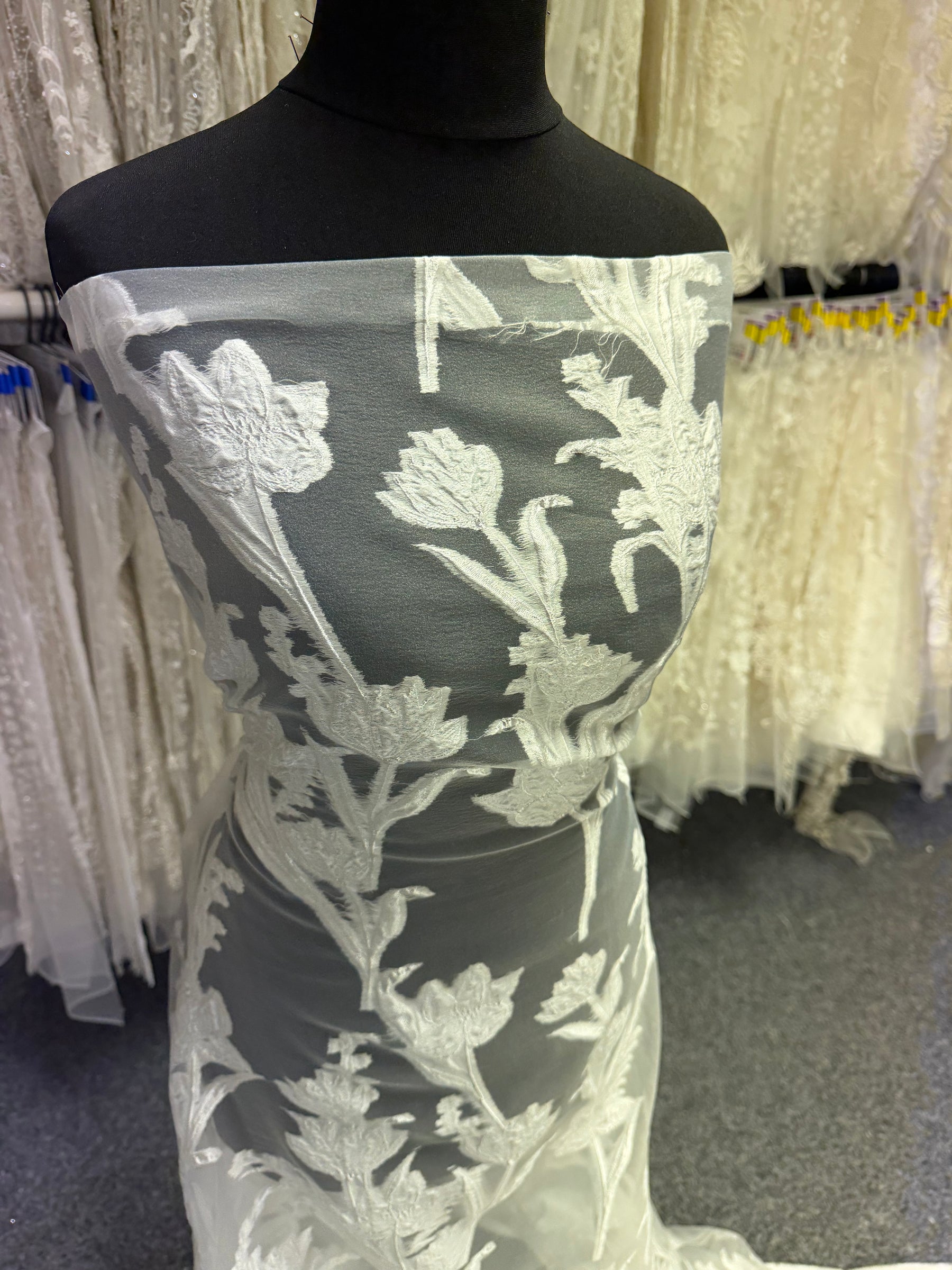Ivory Jacquard coupe Filé - Banks