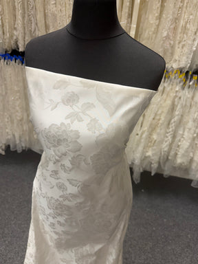 Ivory Italian Jacquard - P666