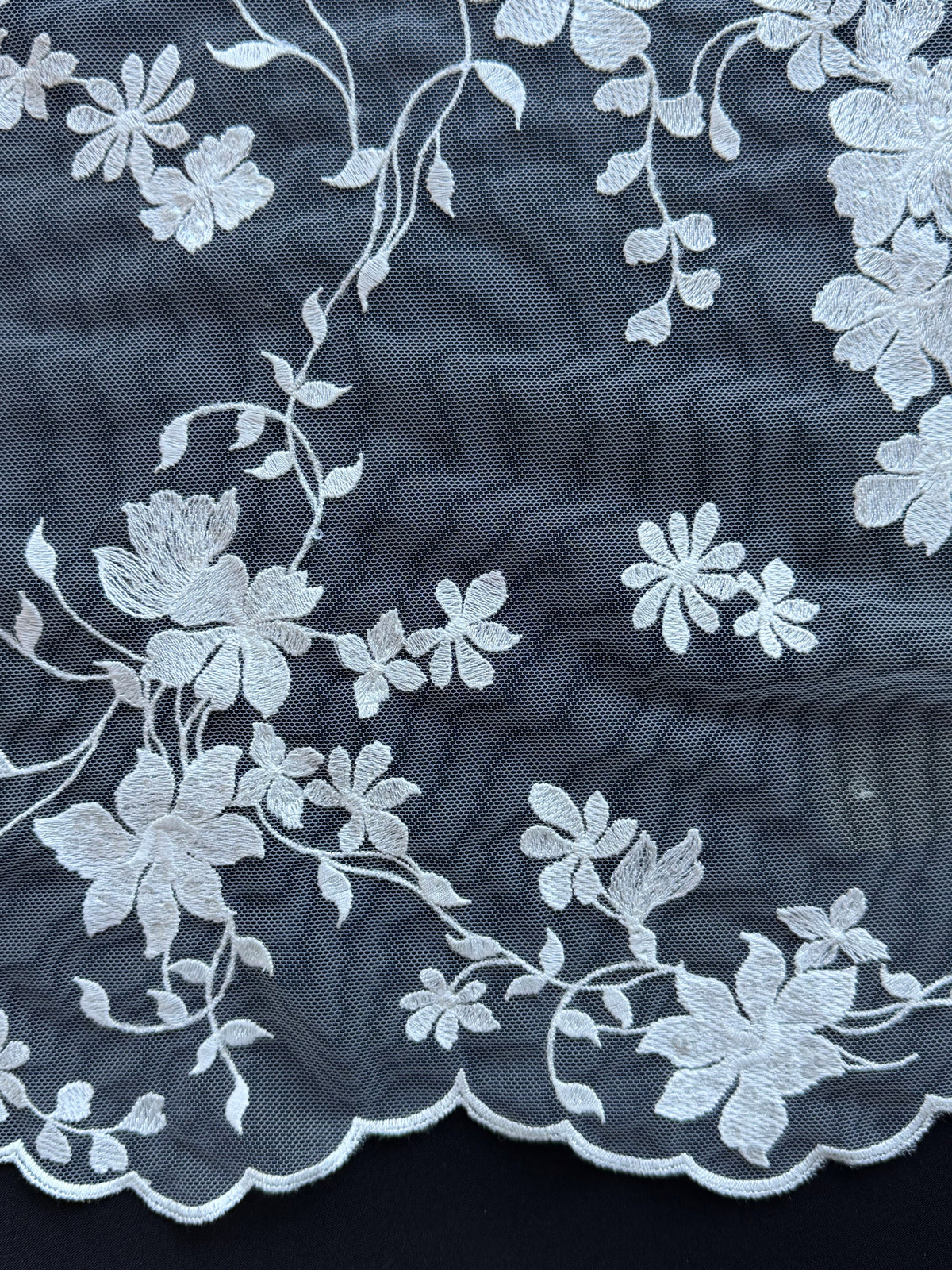 Ivory Sequin Lace - EB3063