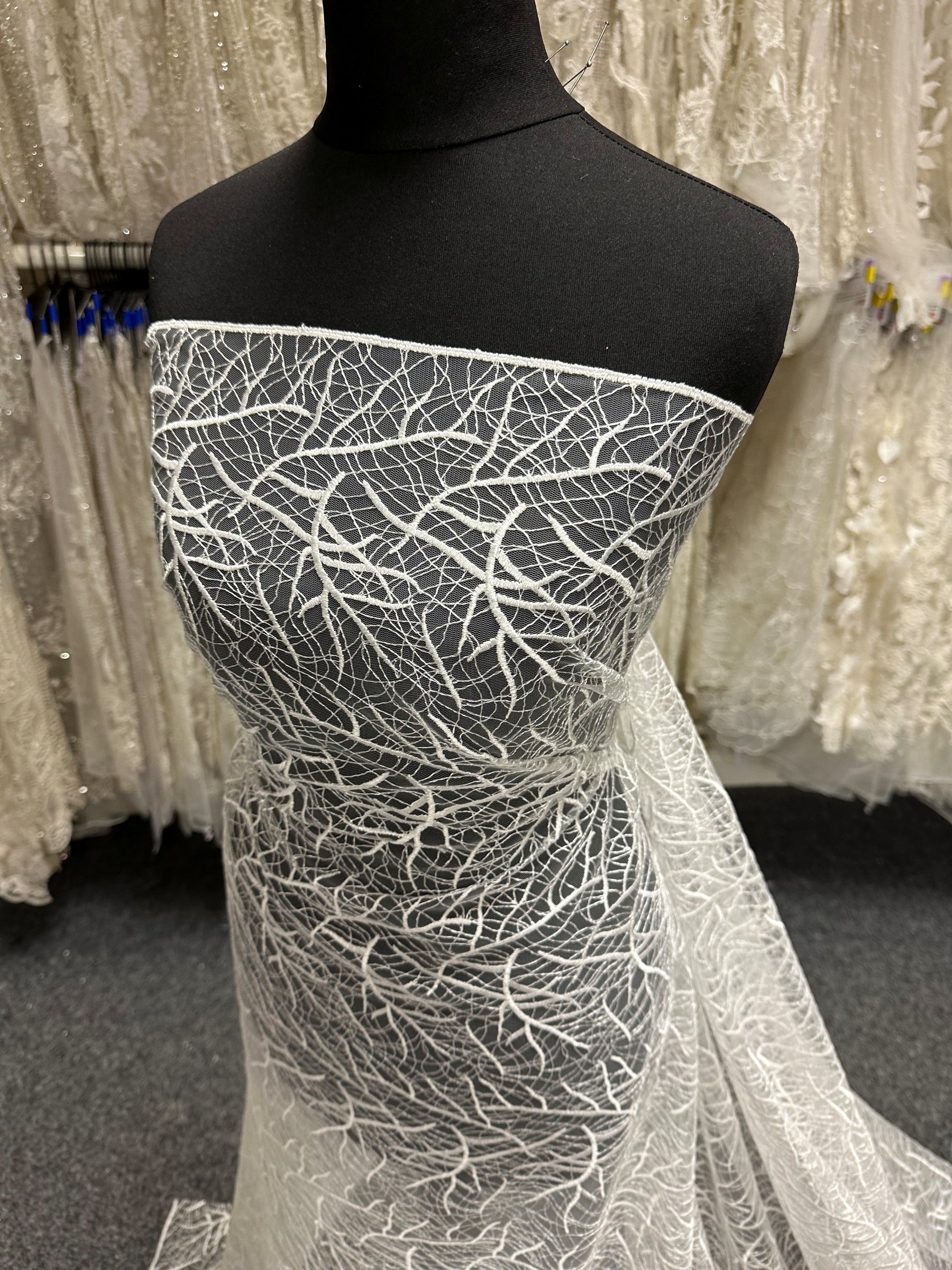 Ivory Contemporary Floral Lace - EB5012