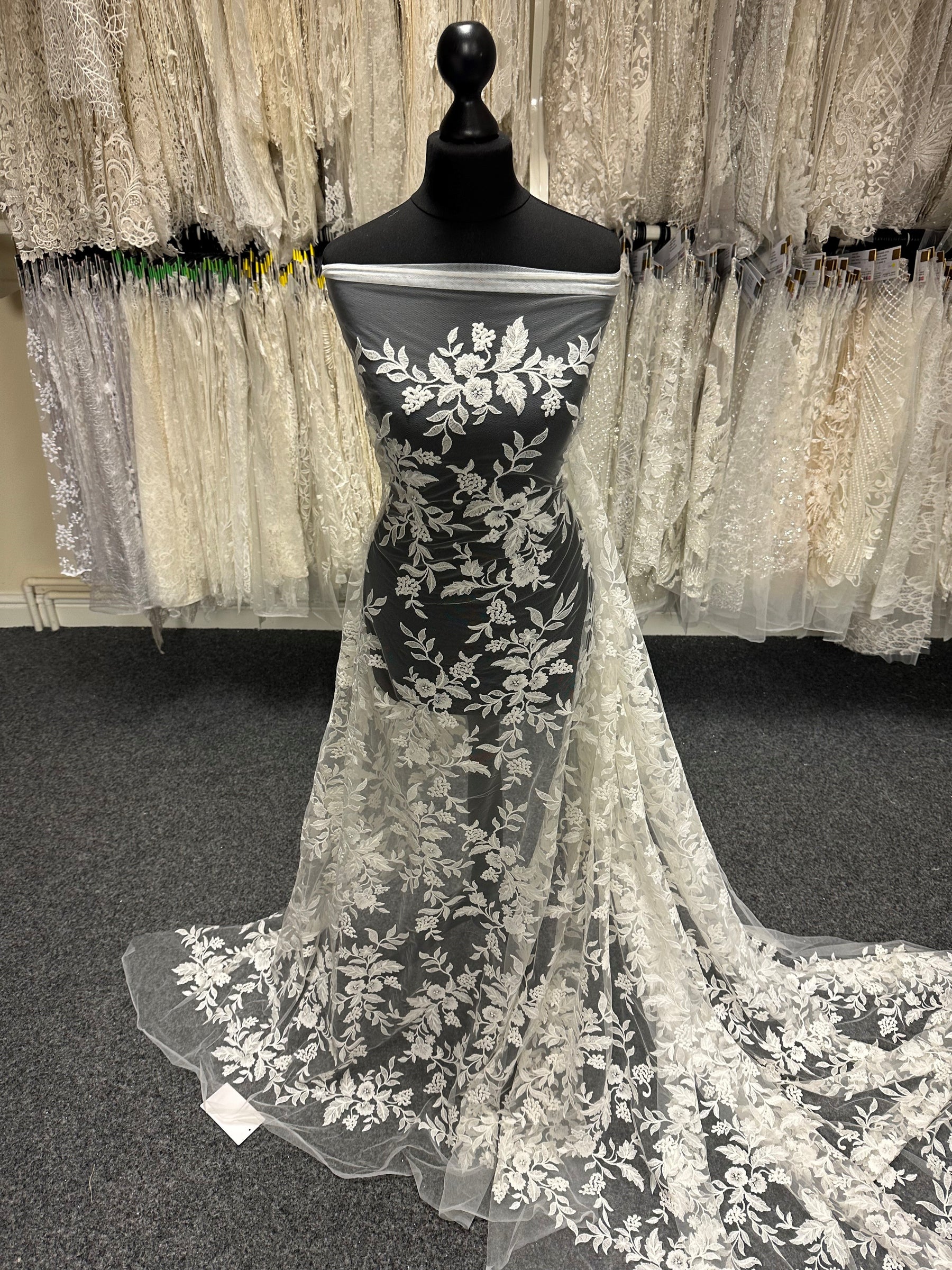 Ivory Embroidered Lace - EB5039