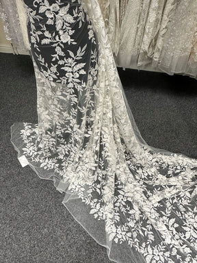 Ivory Embroidered Lace - EB5039