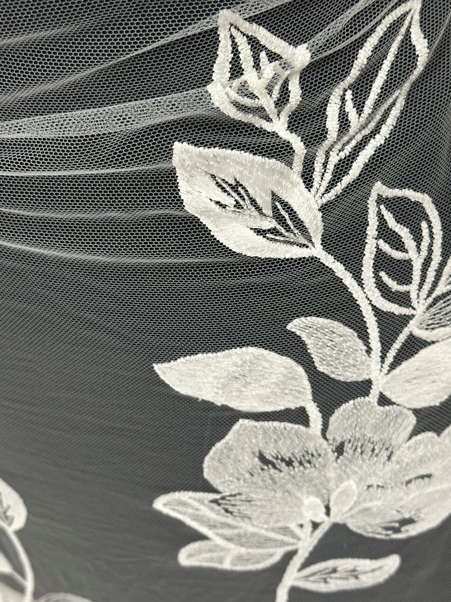 Ivory Embroidered Lace - EB5049