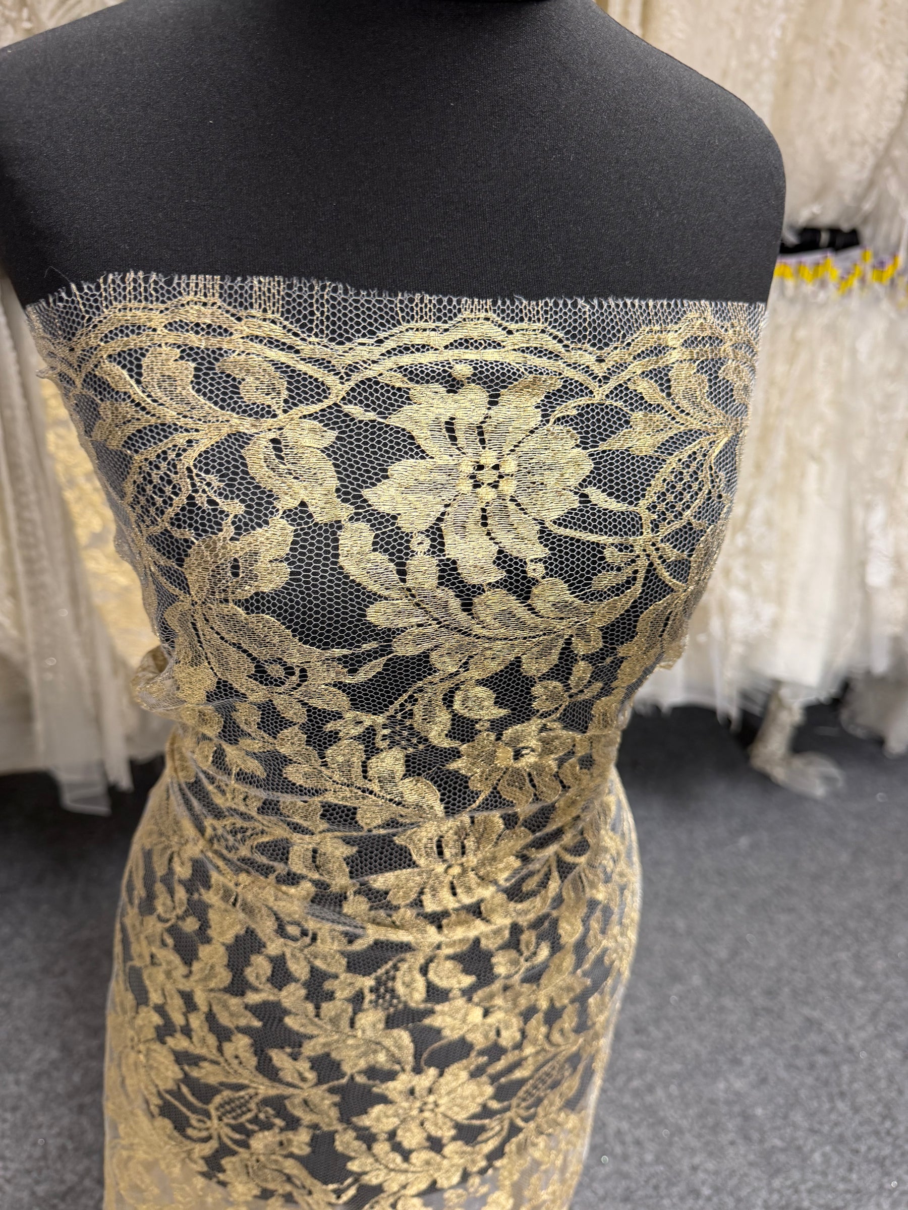 Gold Chantilly Lace - LA2002