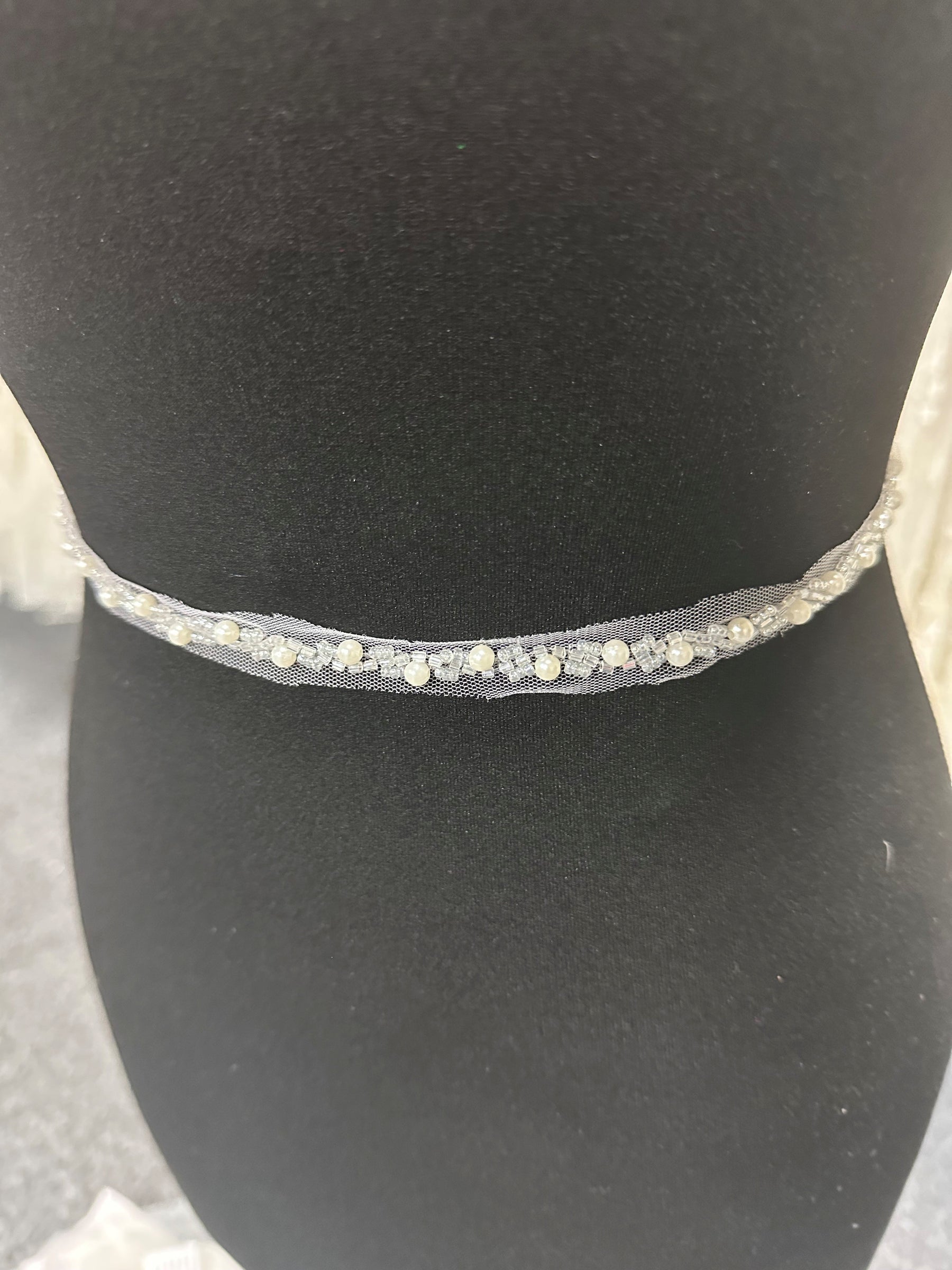 Ivory Pearl and Bead Trim - EH2029