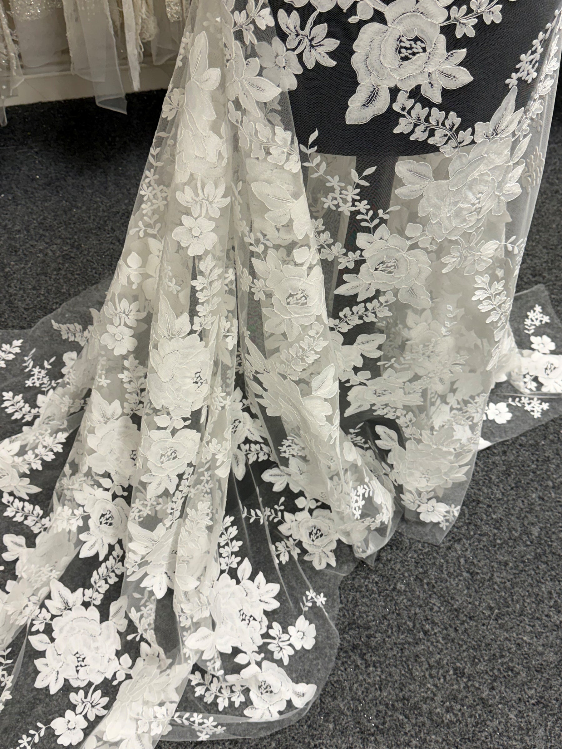 Ivory Italian Corded Embroidered Lace - Elfin