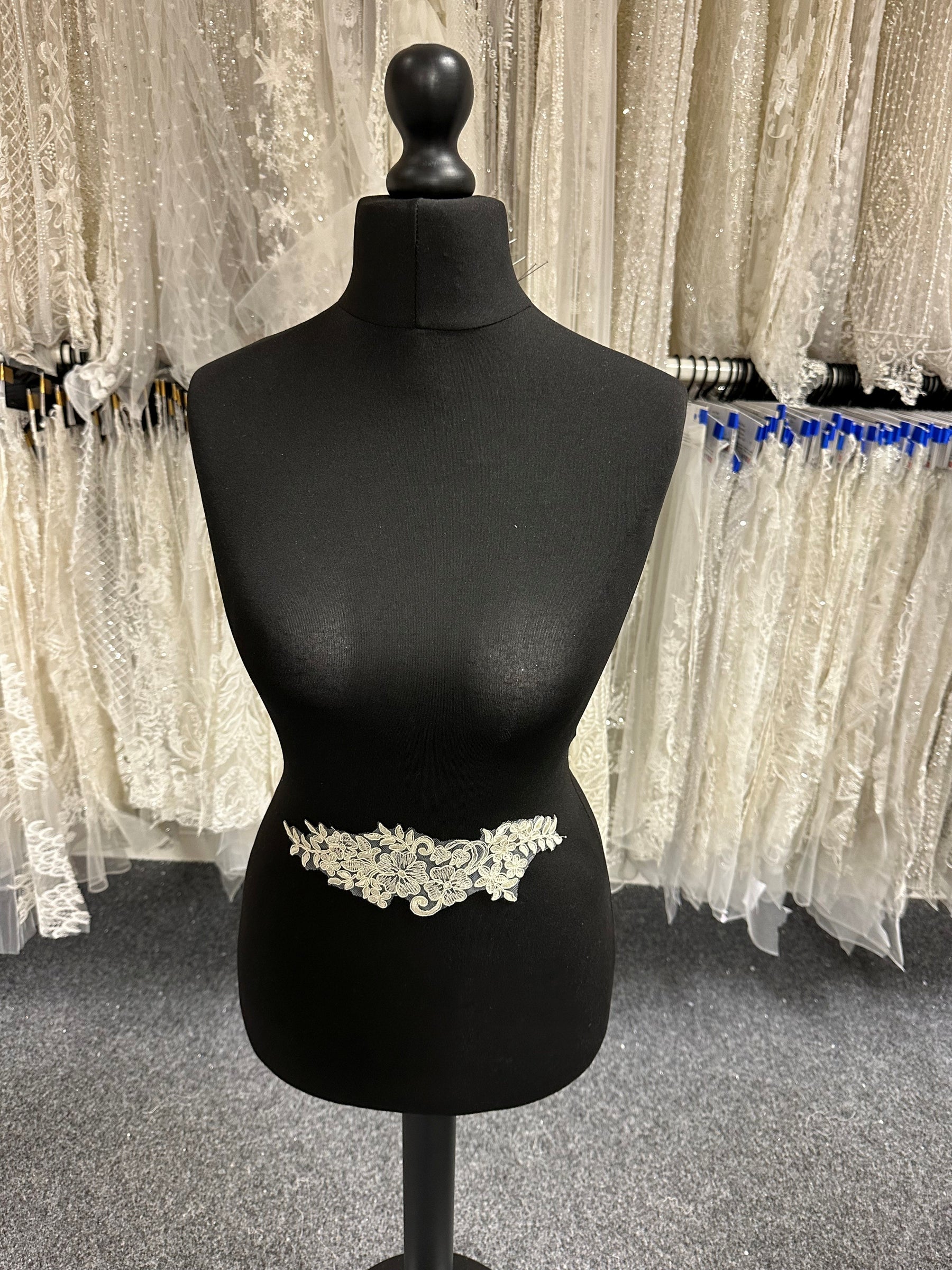 Champagne Corded Lace Applique - Engagement
