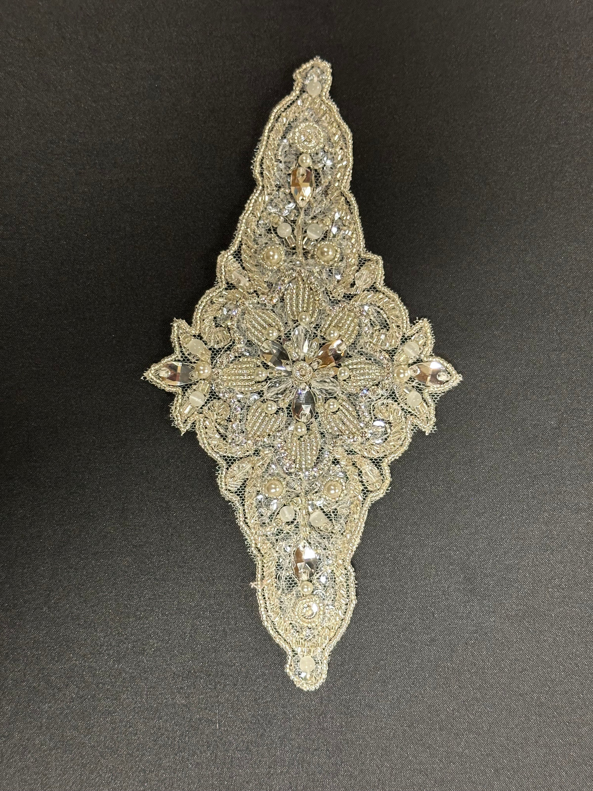 Crystal Embroidery - AP 2195 (CF)