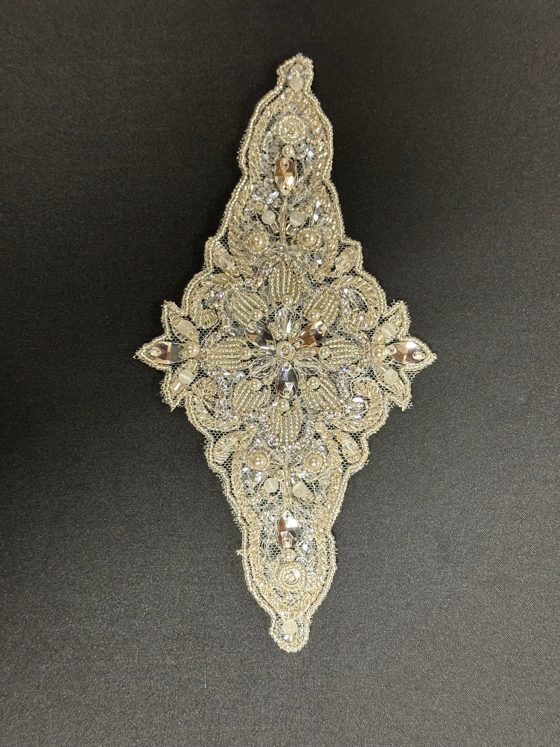 Crystal Embroidery - AP 2195 (CF)