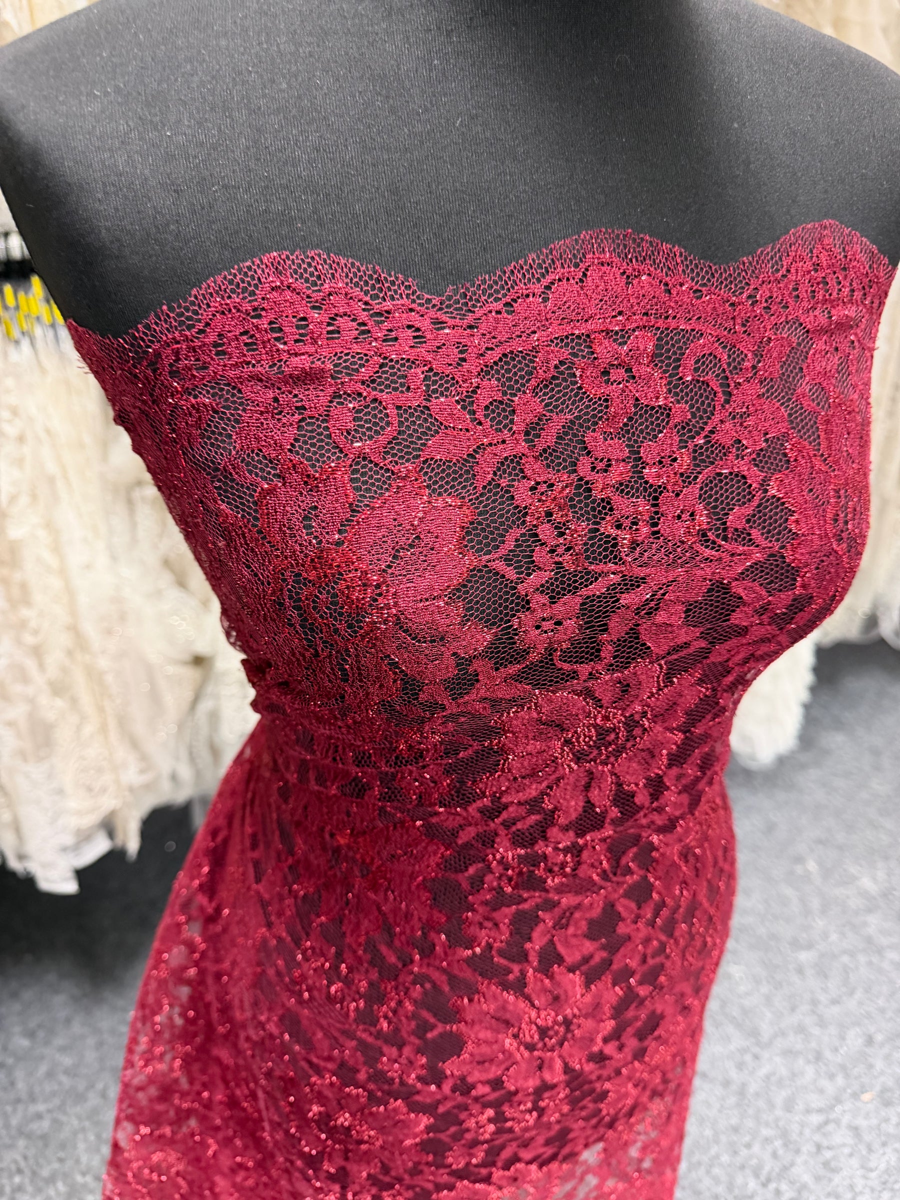 Red Metallic Chantilly Lace - P184