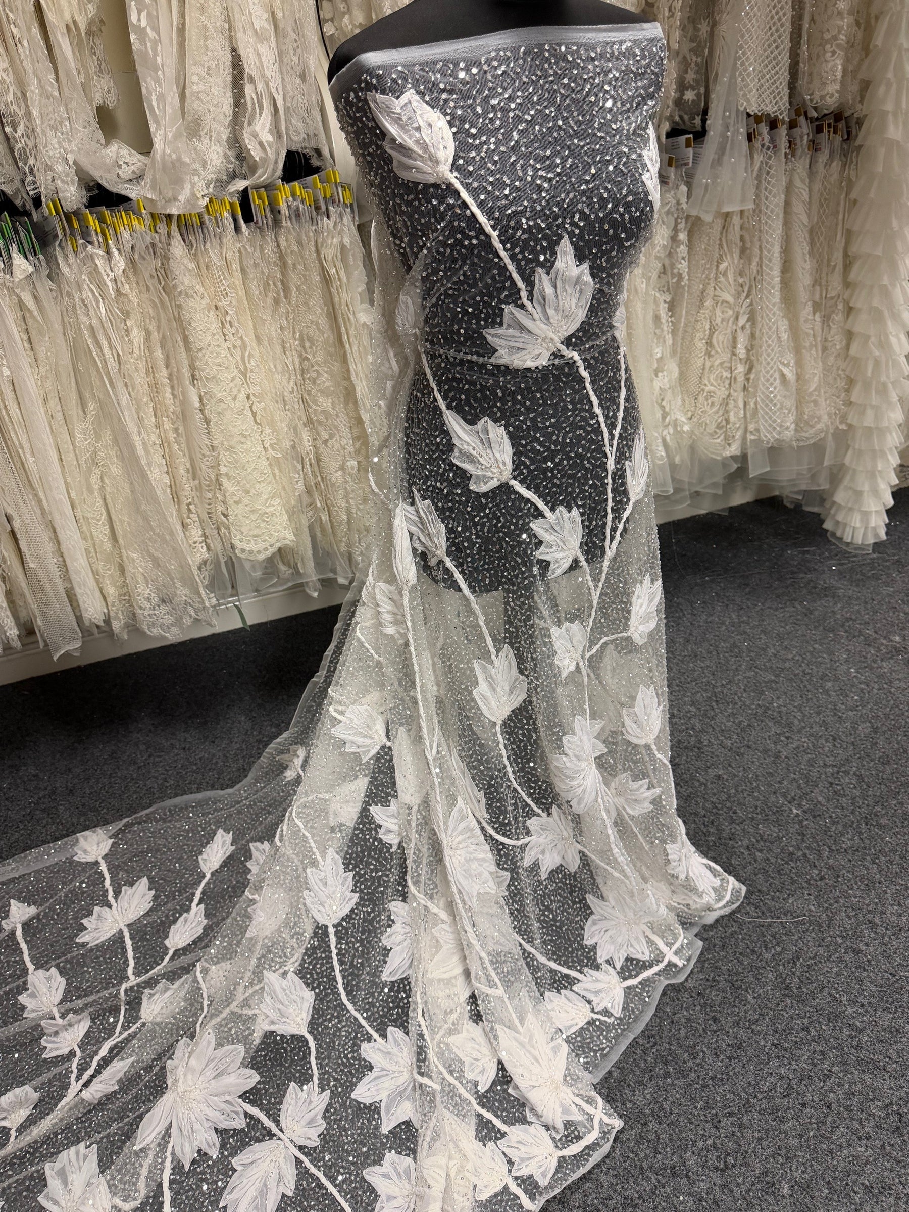 Ivory 3D Flower Lace - Faberge