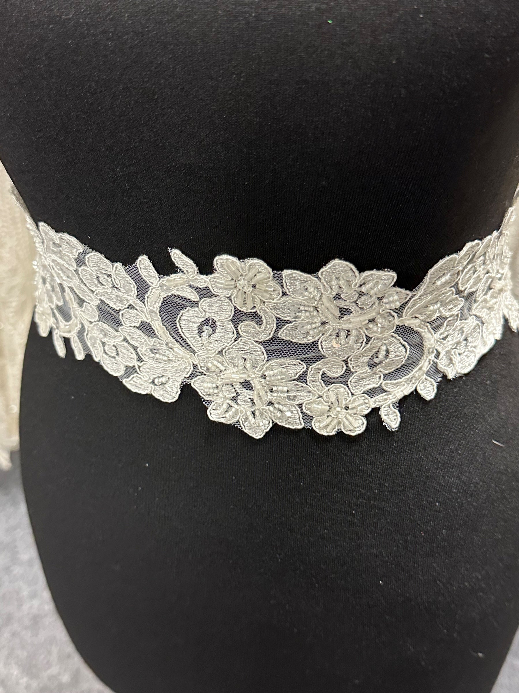 Ivory Corded and Beaded Lace Trim - Fidelity