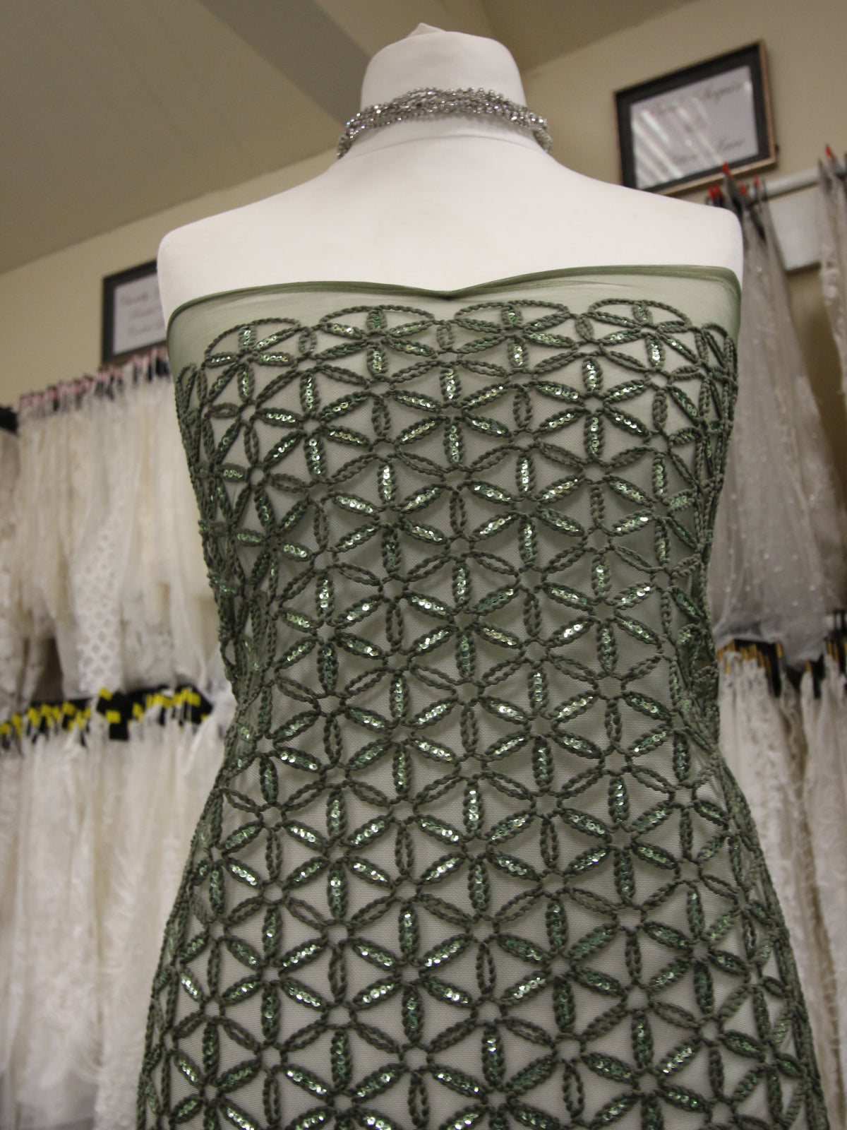 Green Embroidered Lace - Como