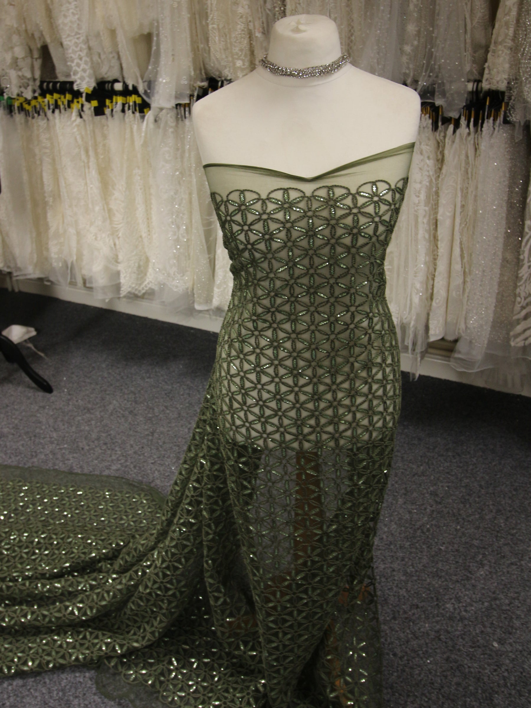 Green Embroidered Lace - Como