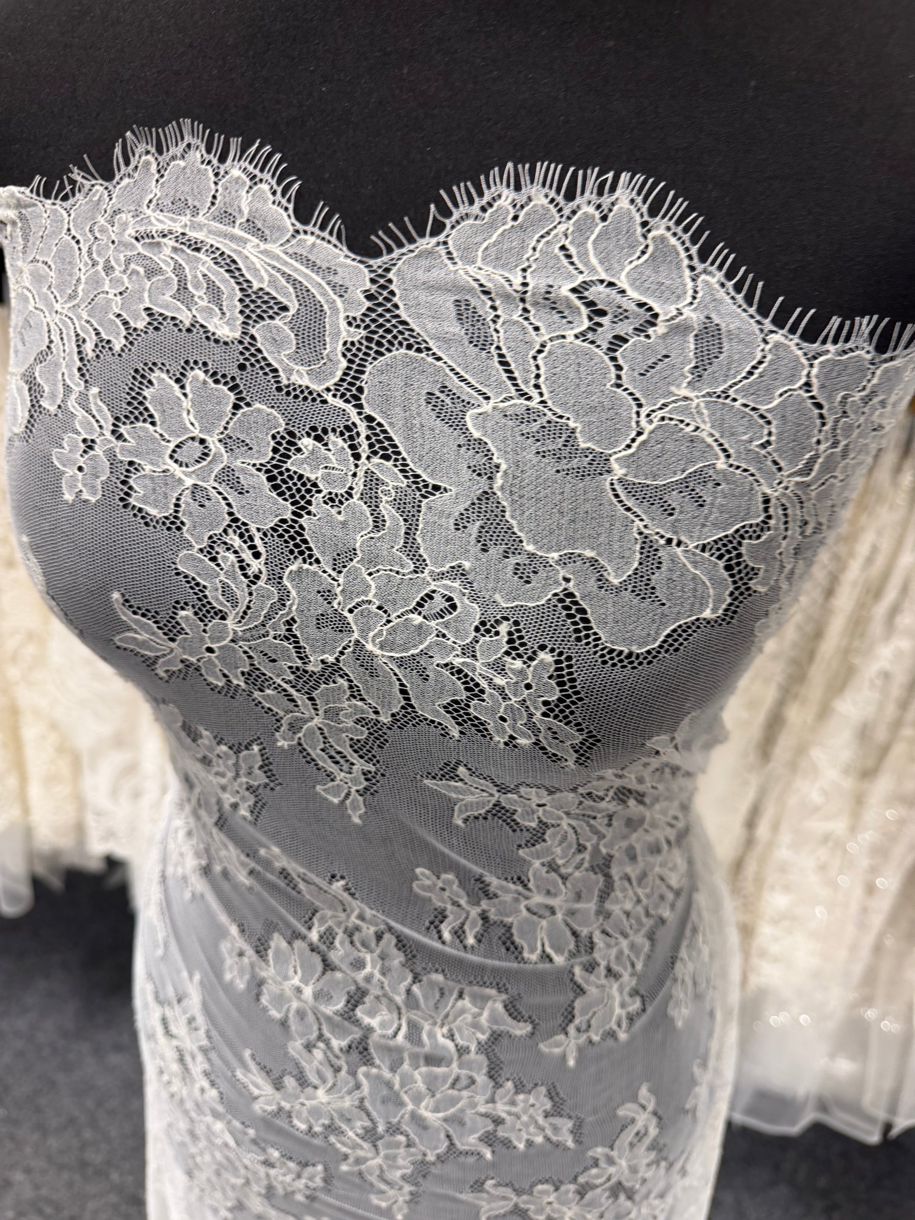 Ivory Eco French Lace - LA2020