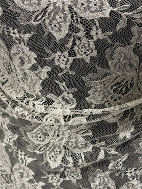 Silver Chantilly Lace - P183
