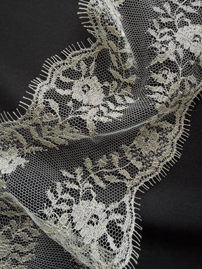 Silver Chantilly Lace Trim - EE4003