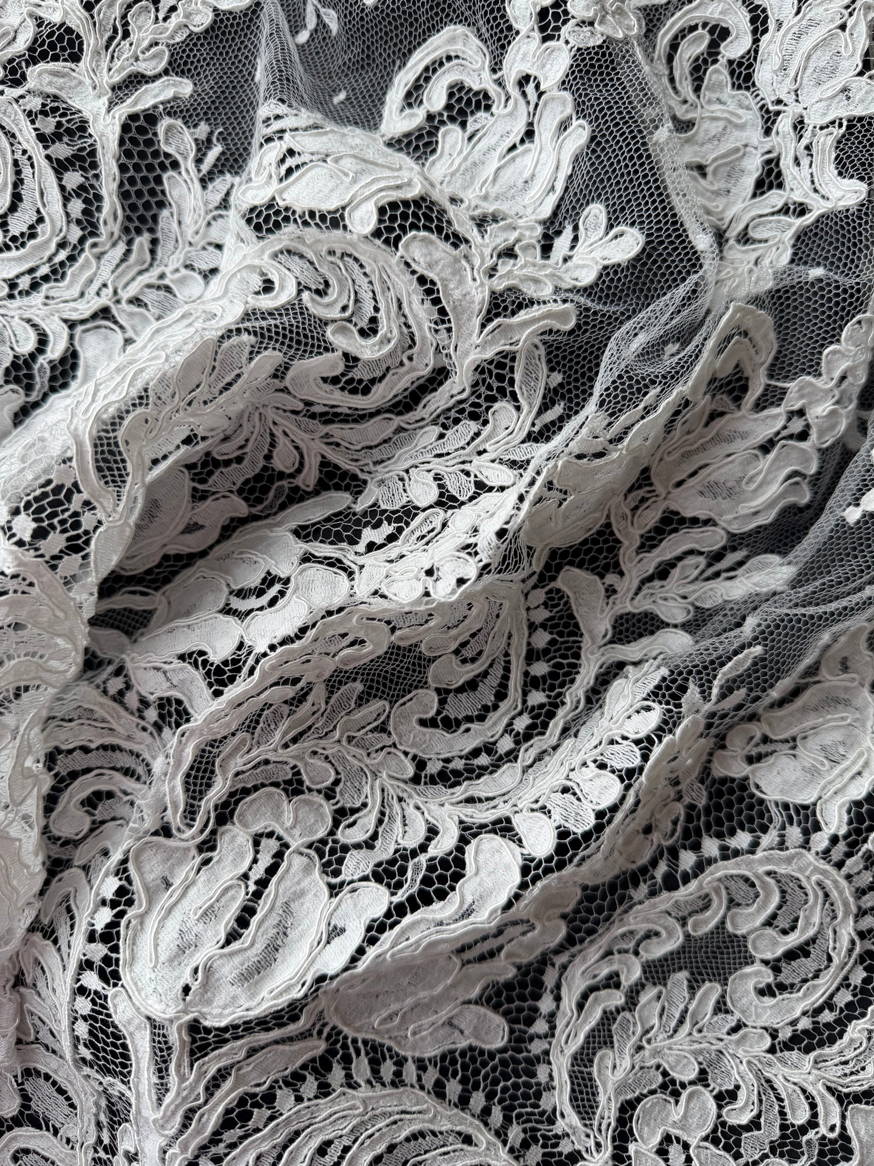 Ivory Corded Chantilly Lace - Beckina