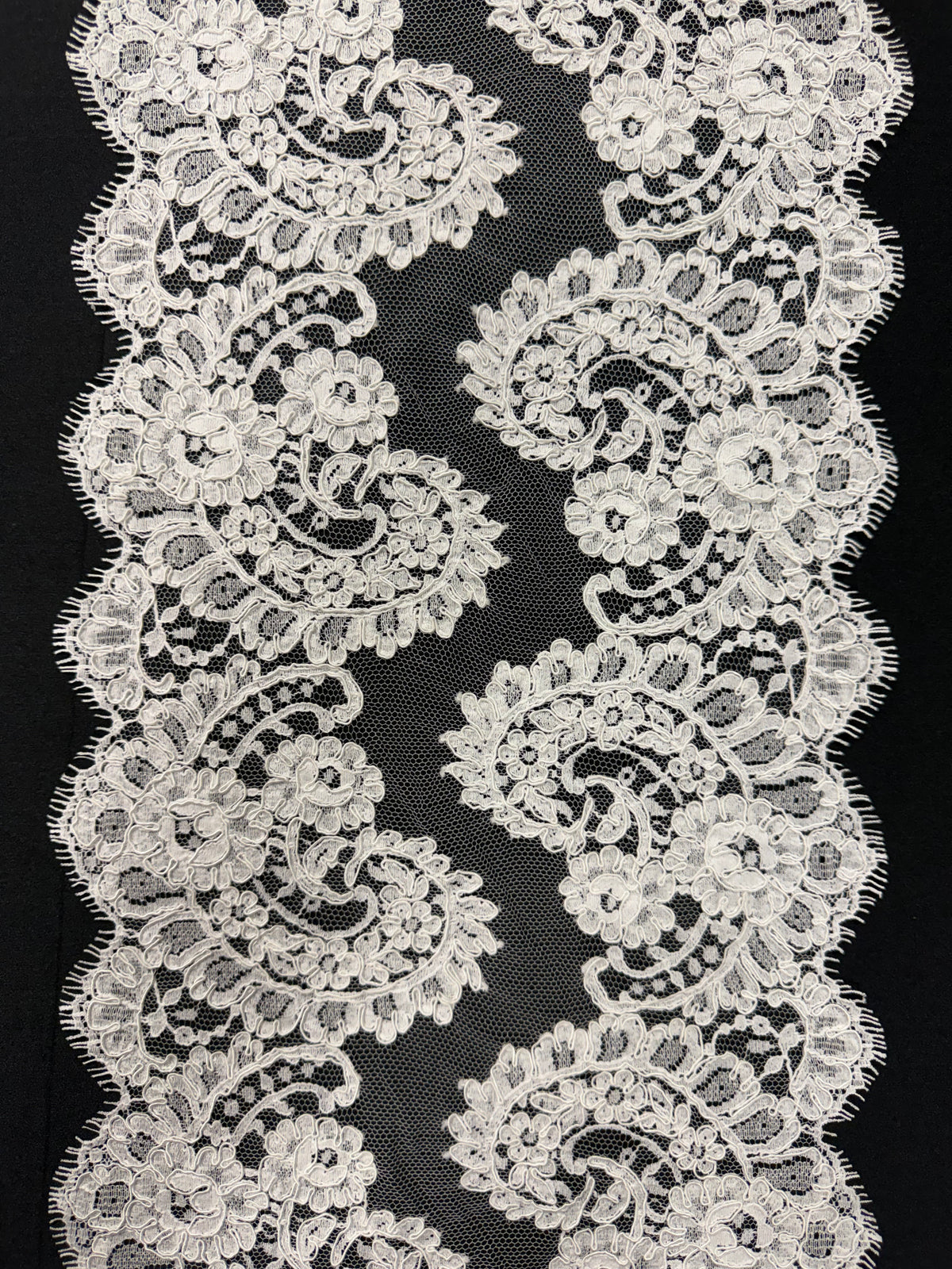 Ivory Corded Chantilly Lace Trim – Sudaba