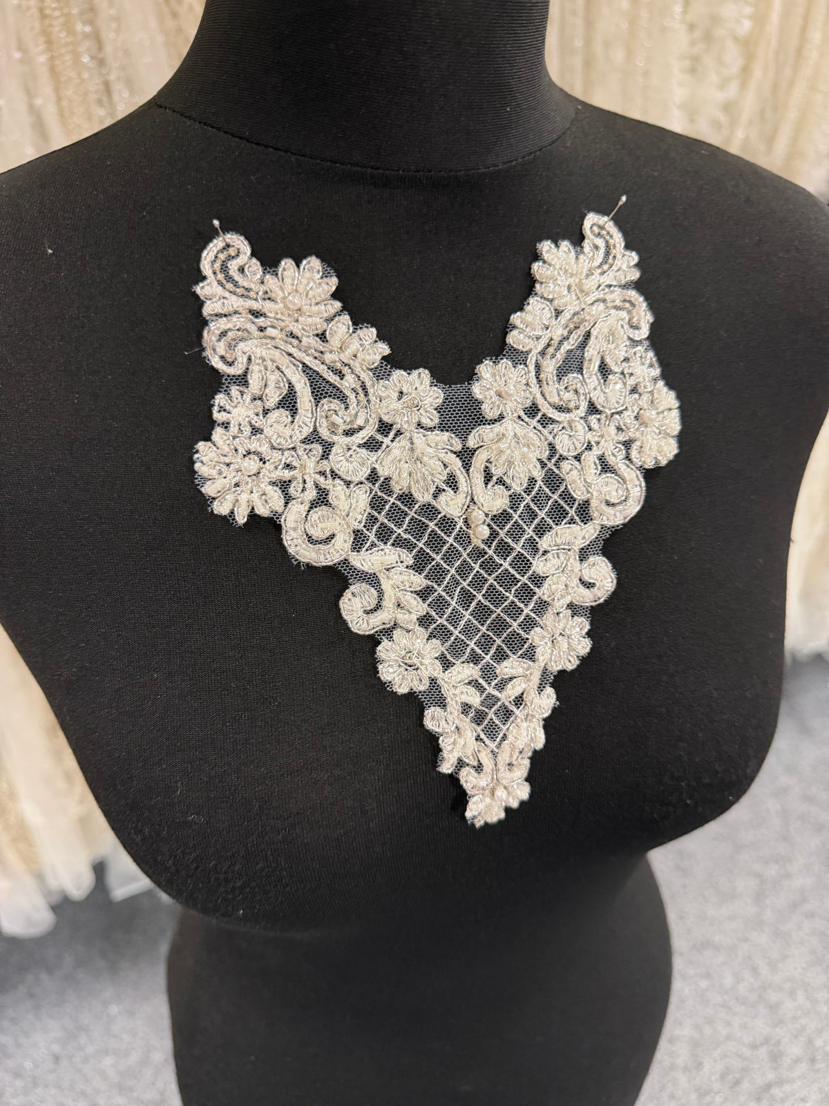 Ivory Beaded Applique - T902