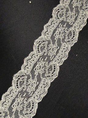 Ivory French Lace Trim  - T596