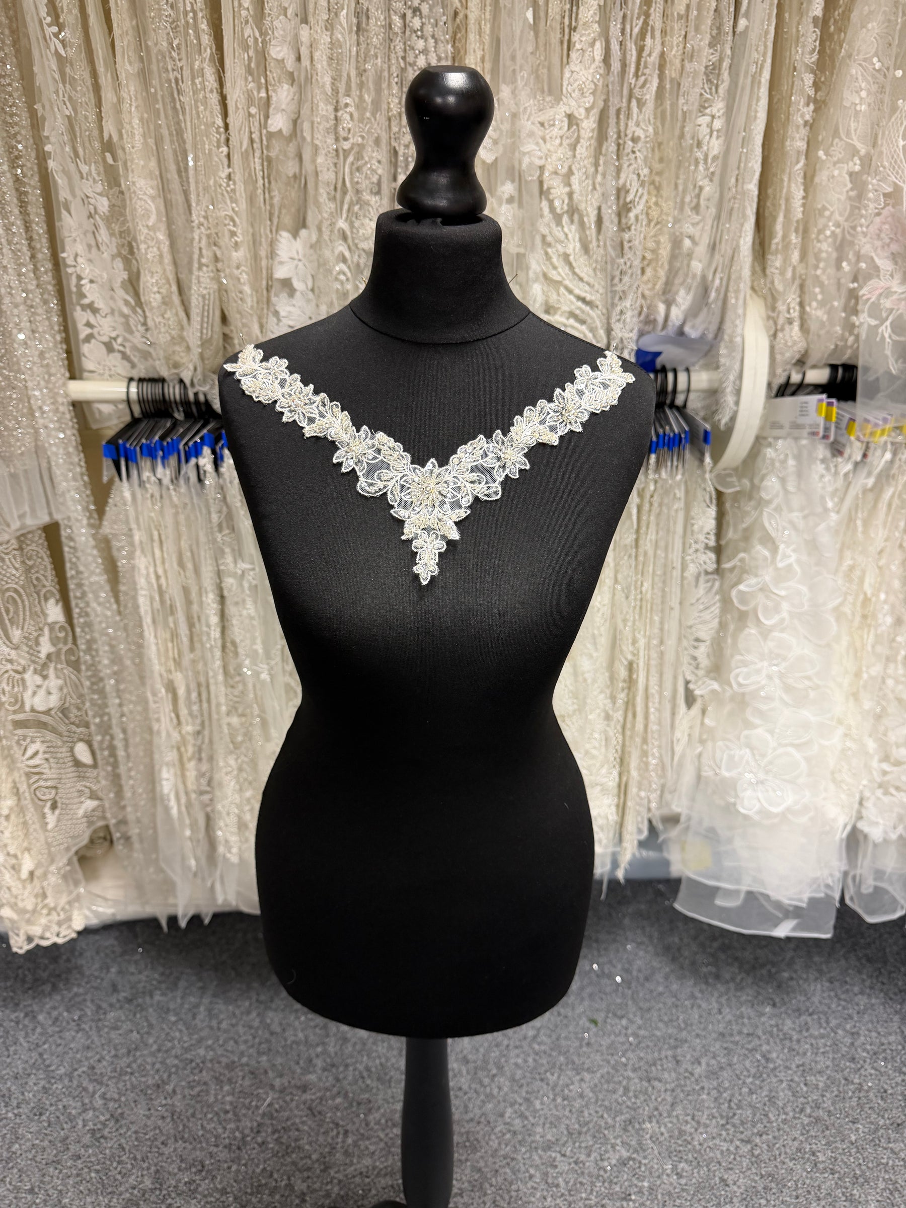 Ivory Beaded Applique - T587