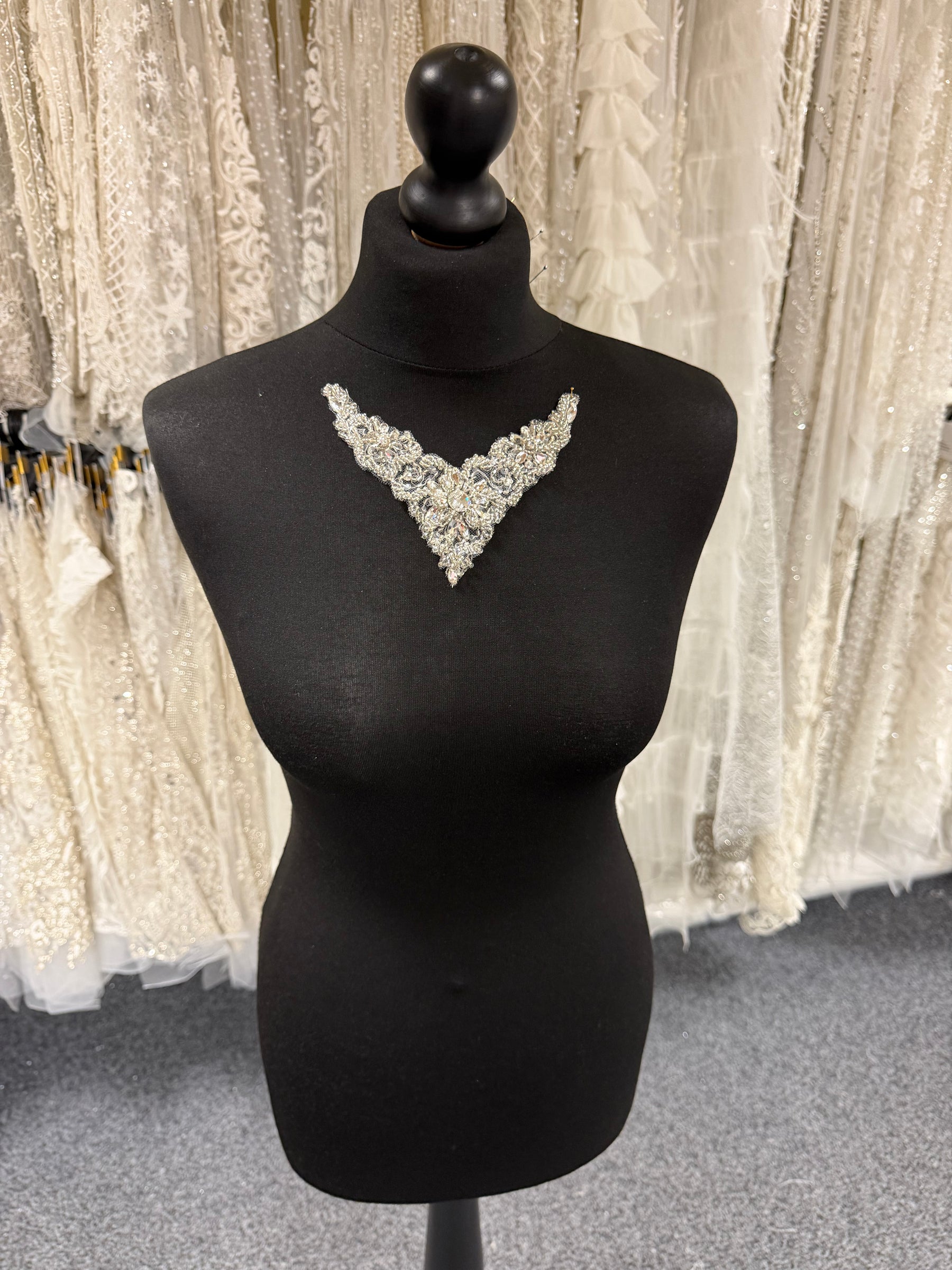 Ivory Crystal Beaded Motif - T183
