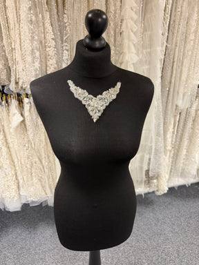 Ivory Crystal Beaded Motif - T183