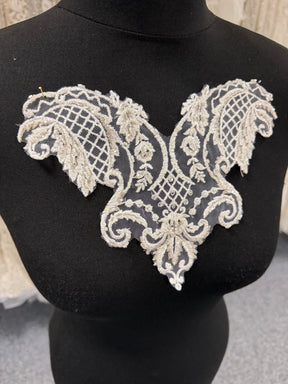 Ivory/Silver Beaded Applique - T566